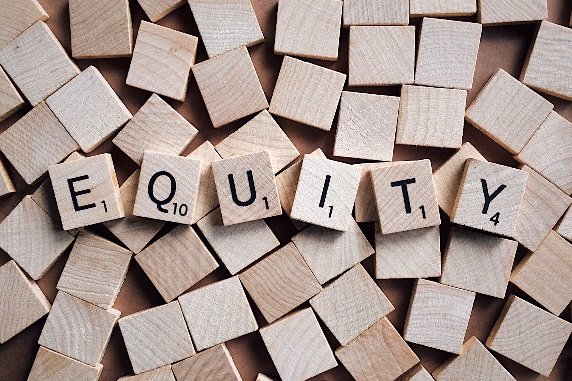 How to Split Equity in a Startup: Dividing Shares