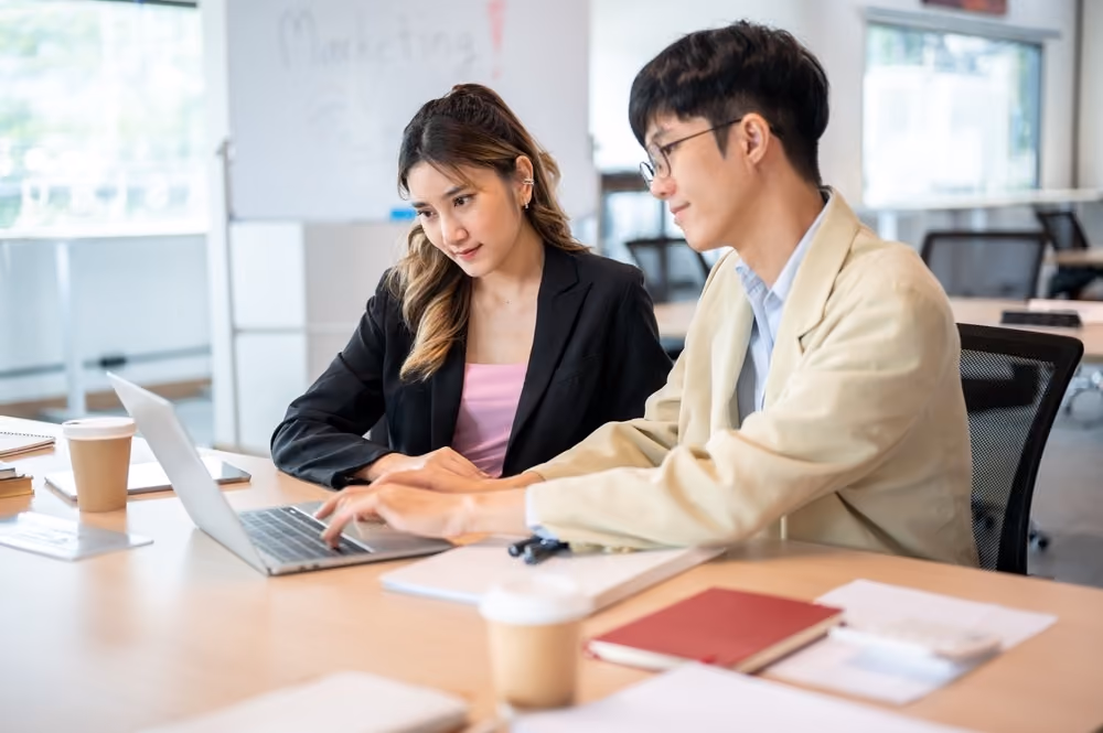 Best Accelerator Programs for Angel Investors (And How to Actually Learn Venture)