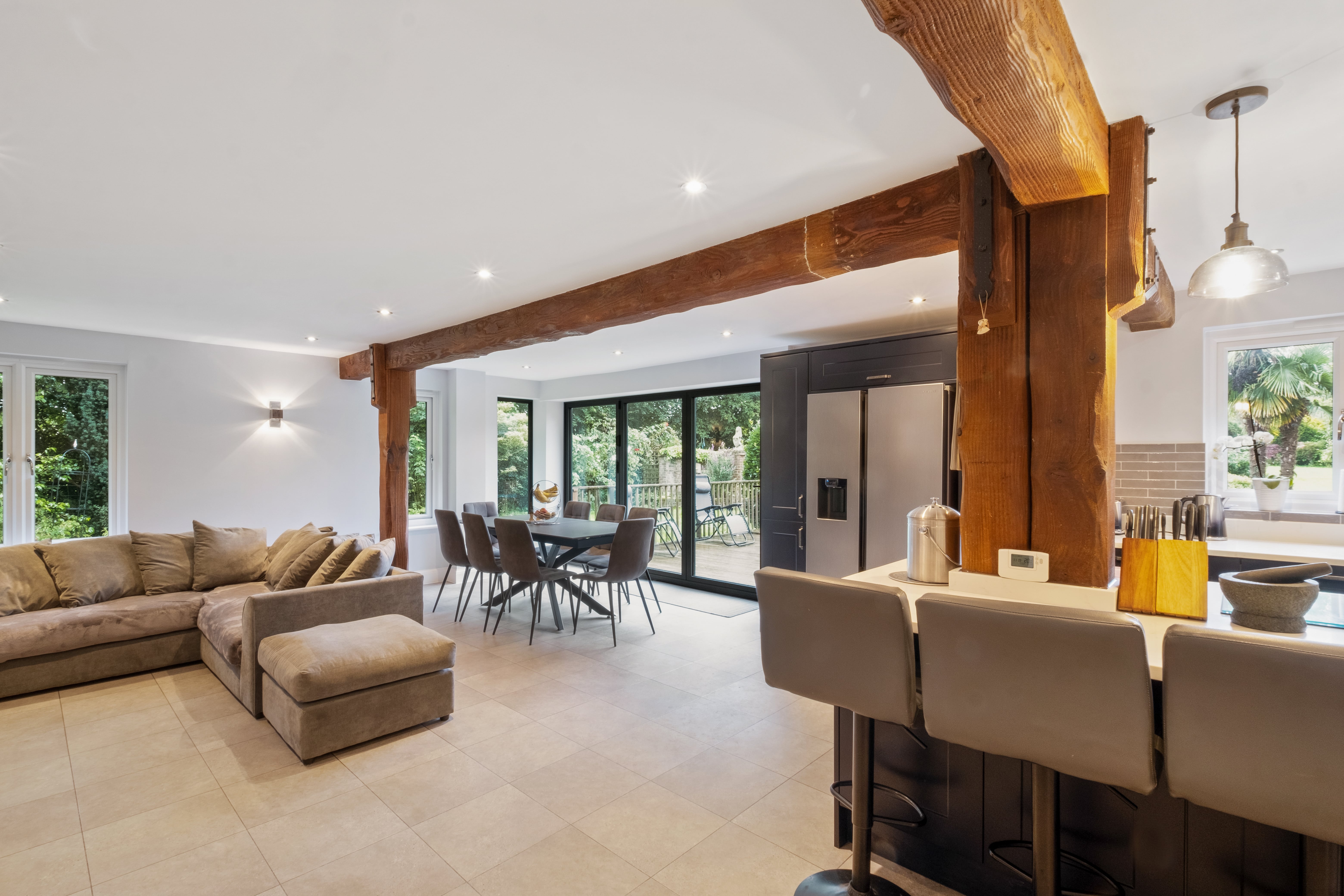 Full home renovation & remodeling services in Bedfordshire 