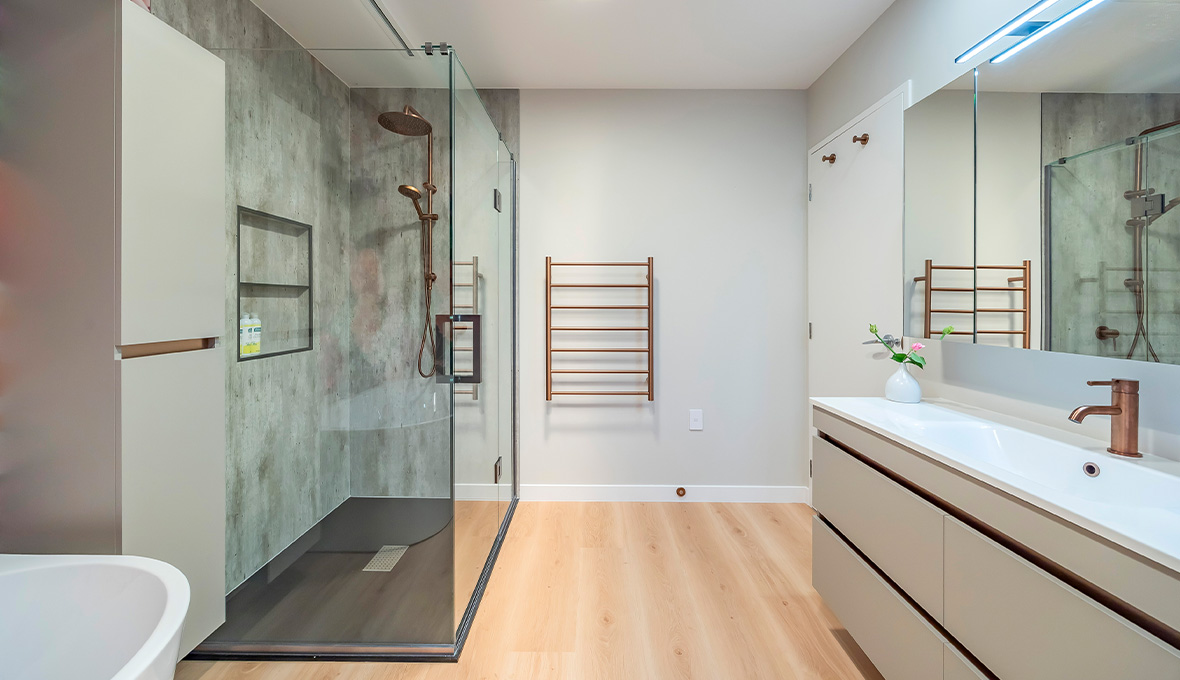 Modern luxury bathroom