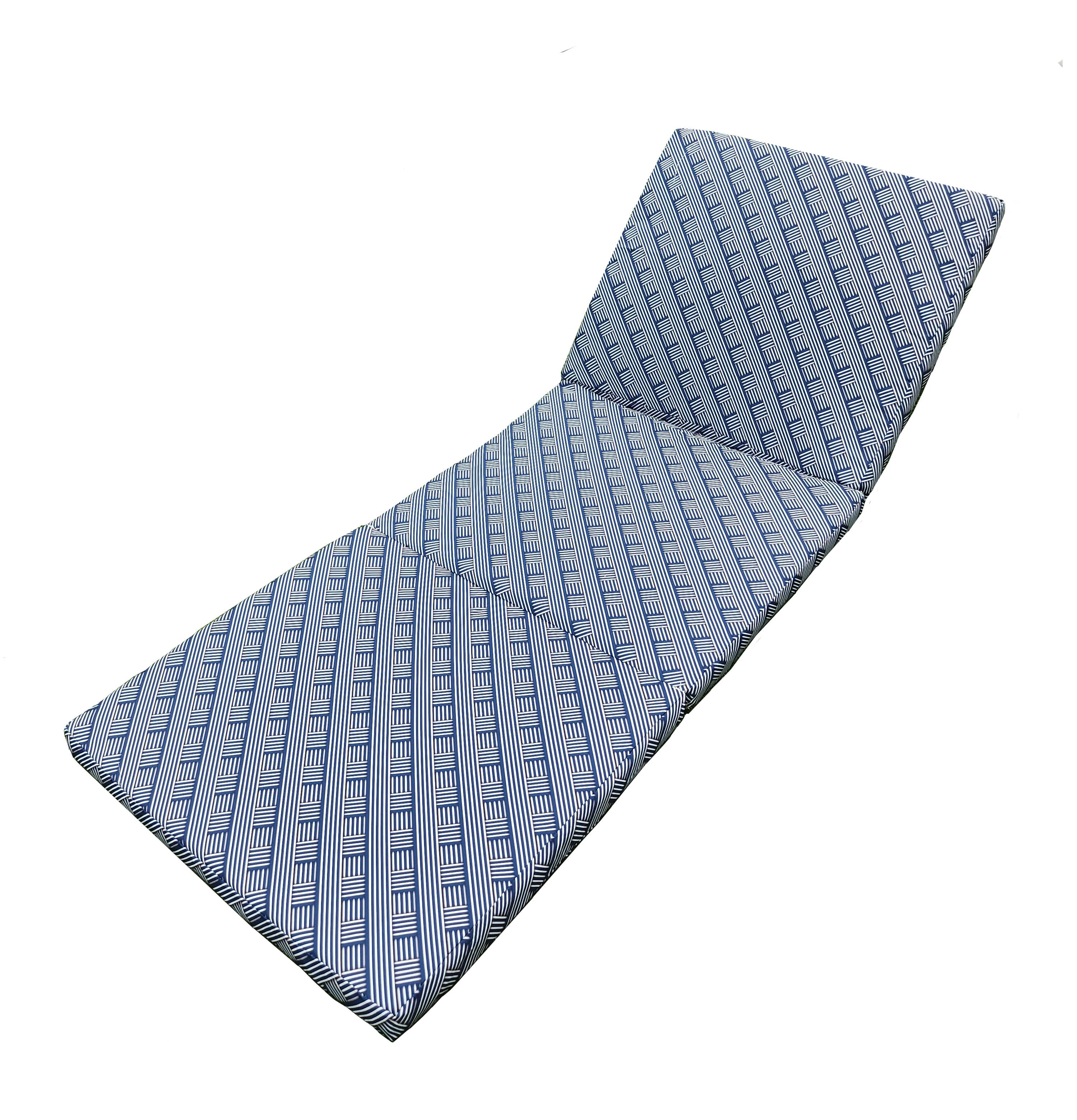 BLUE&WHITE WATER-PROOF REPLACEMENT SUN LOUNGE CUSHION FOR INDOOR/OUTDOOR FURNITURE