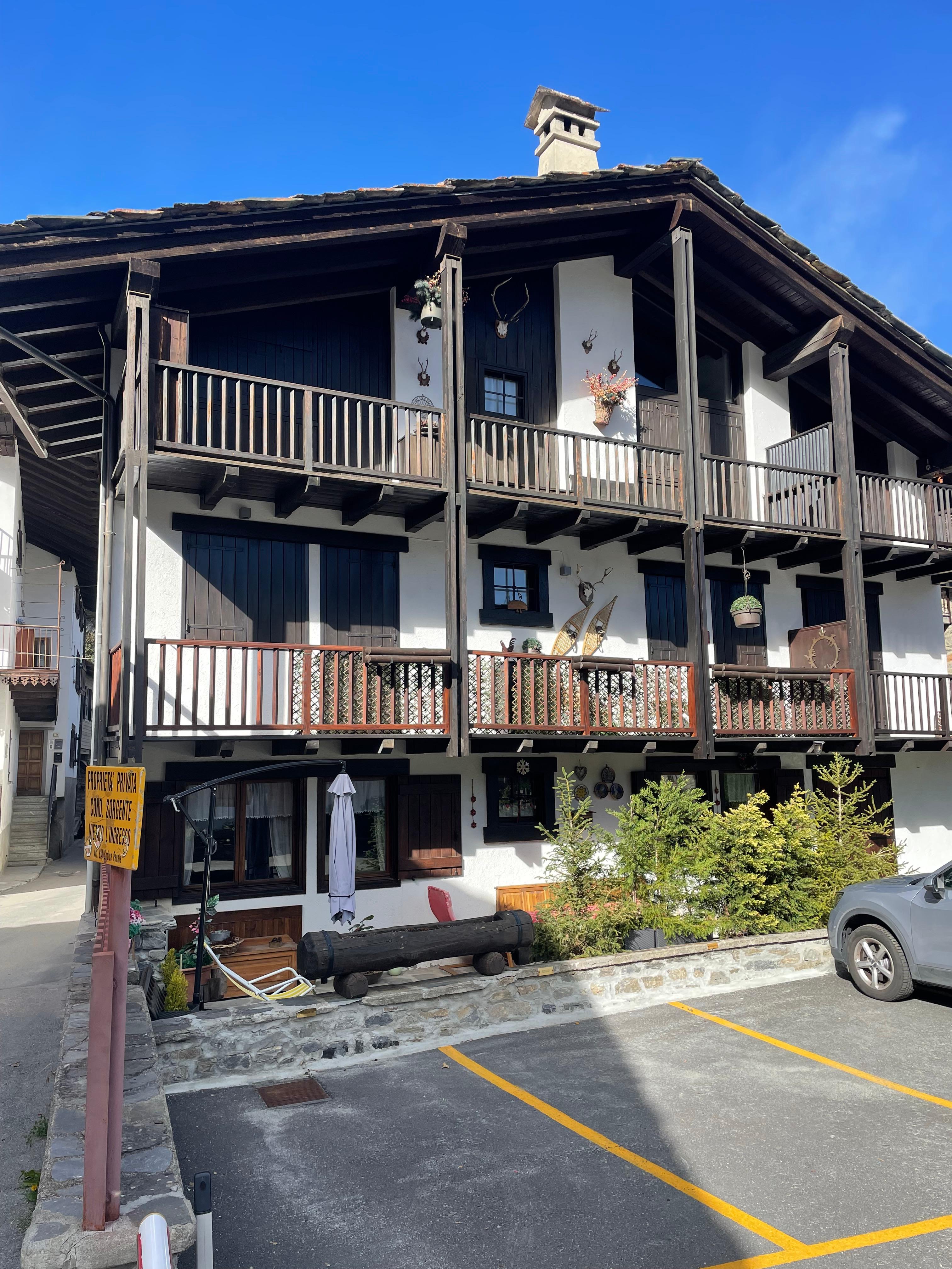 Grazioso e luminoso trilocale a Dolonne