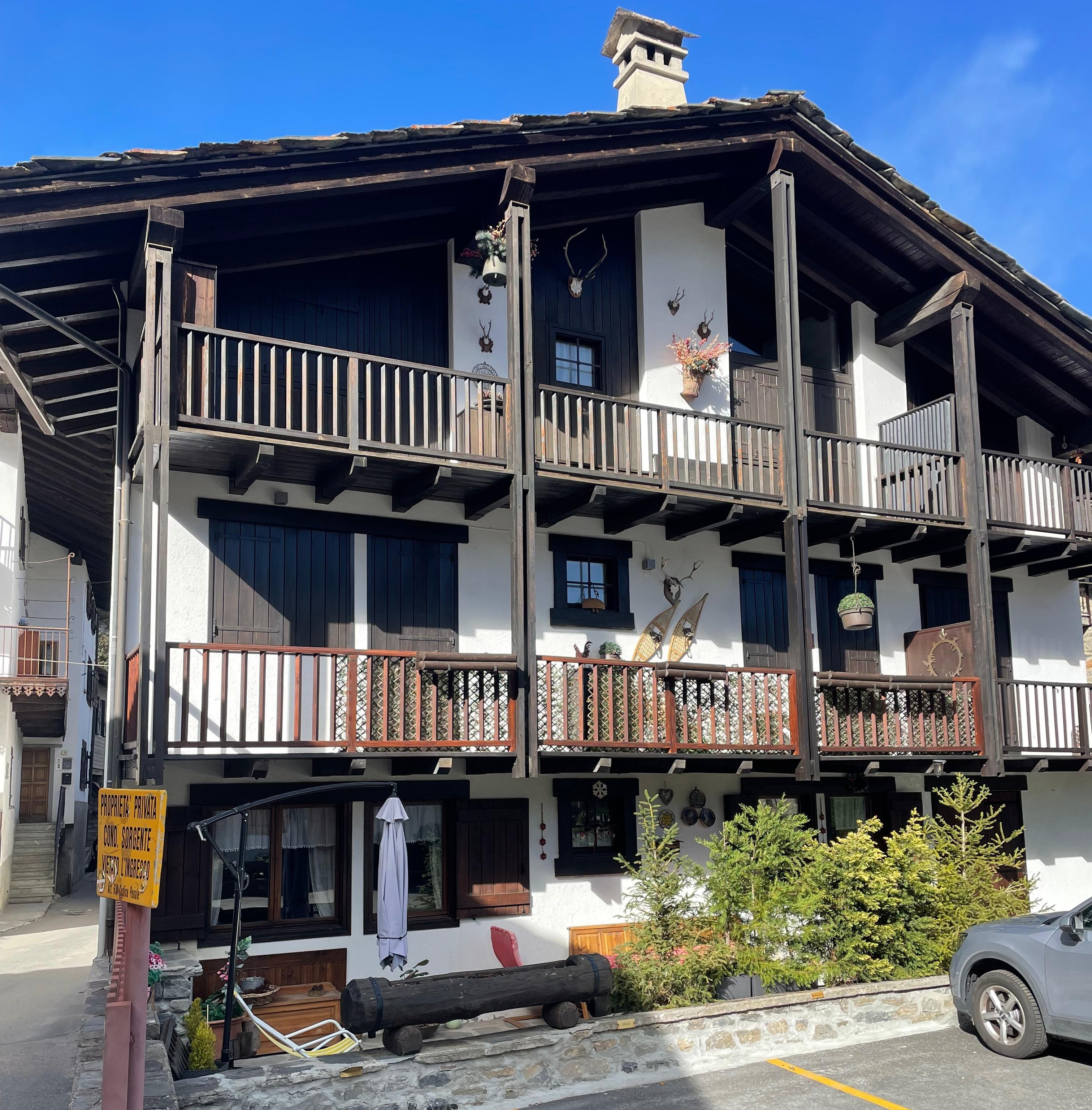 Grazioso e luminoso trilocale a Dolonne