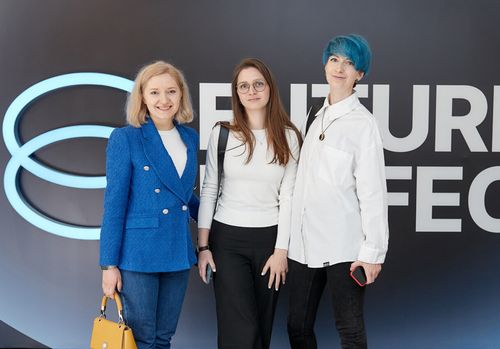 Jooble partners with Diia.Education and the Future Perfect program to help Ukrainians develop new skills and support English learning.