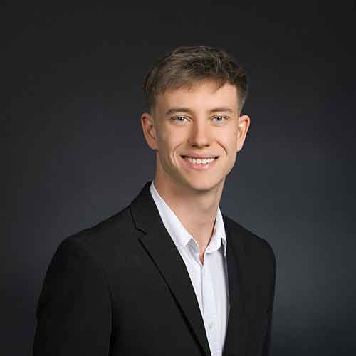 Simon.Otteneder@arthrex.at