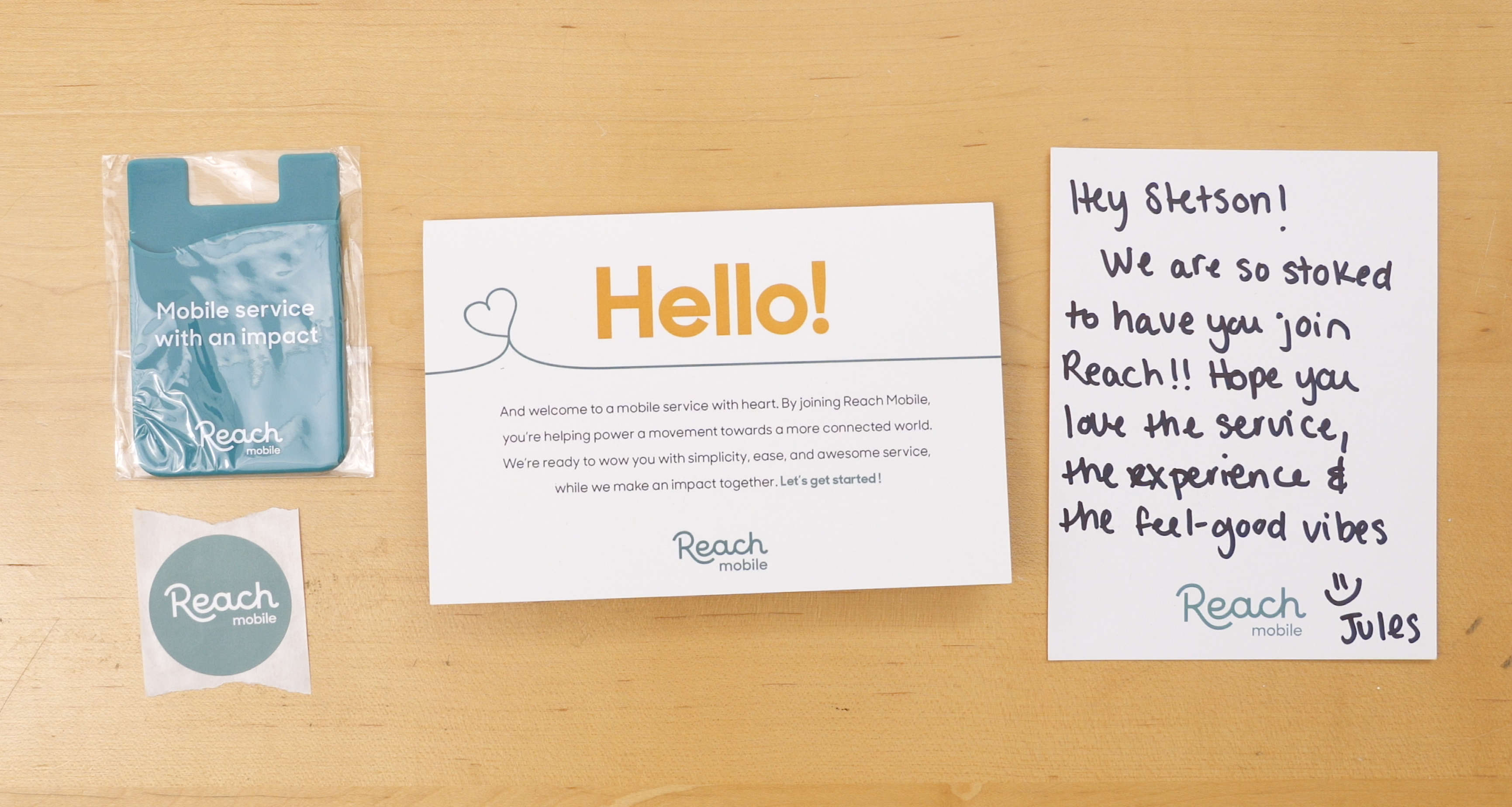 Reach Mobile activation kit and handwritten note welcoming me to the Reach Mobile network