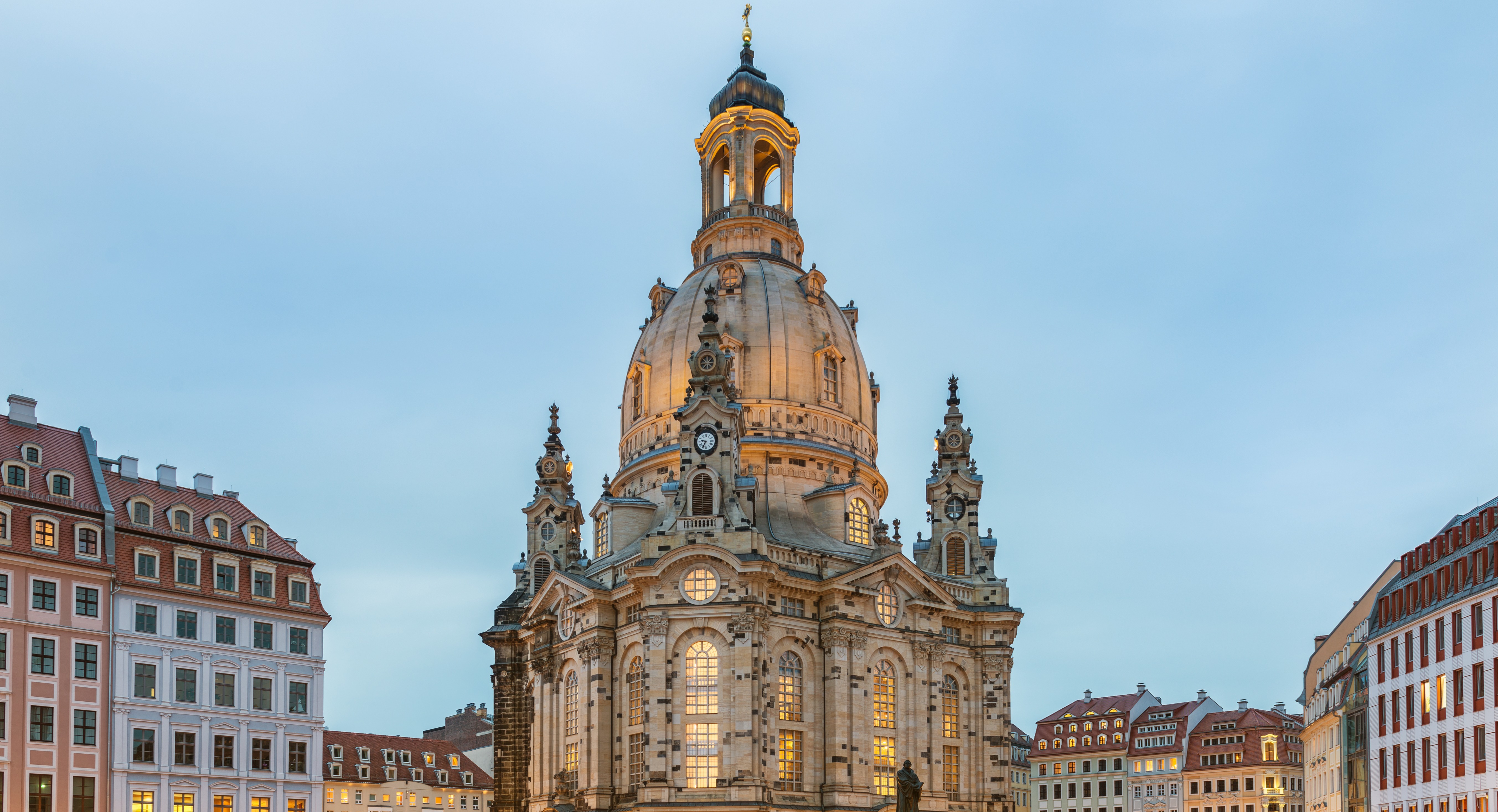 Frauenkirche shutterstock_569303761
