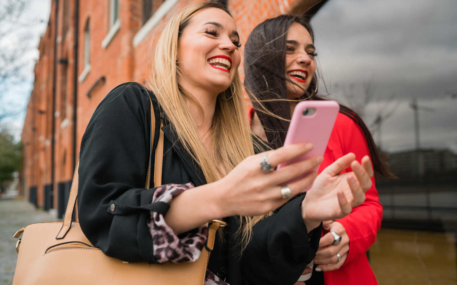Discover the top loyalty apps for New Zealand small businesses. We break down features and real user ratings to help you choose the right rewards app for your industry.
