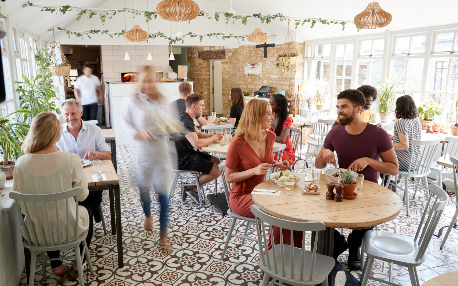 Learn how to run a loyalty program for multi-location business with Stamp Me—boost customer engagement, automate campaigns, and unify rewards across all stores.