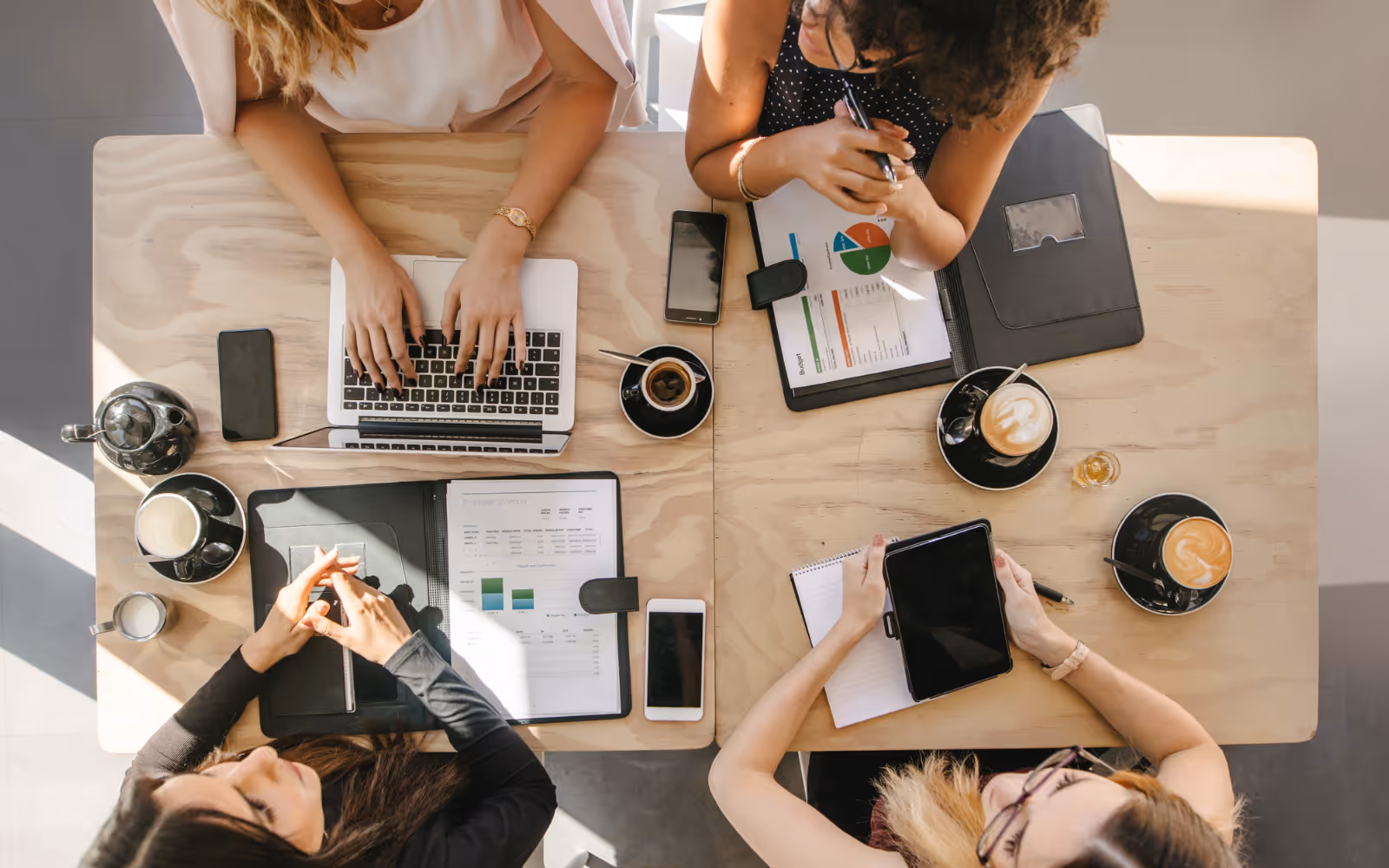 See the data behind coffee shop loyalty programs: how they boost retention, increase repeat visits, drive revenue, and improve operational efficiency.