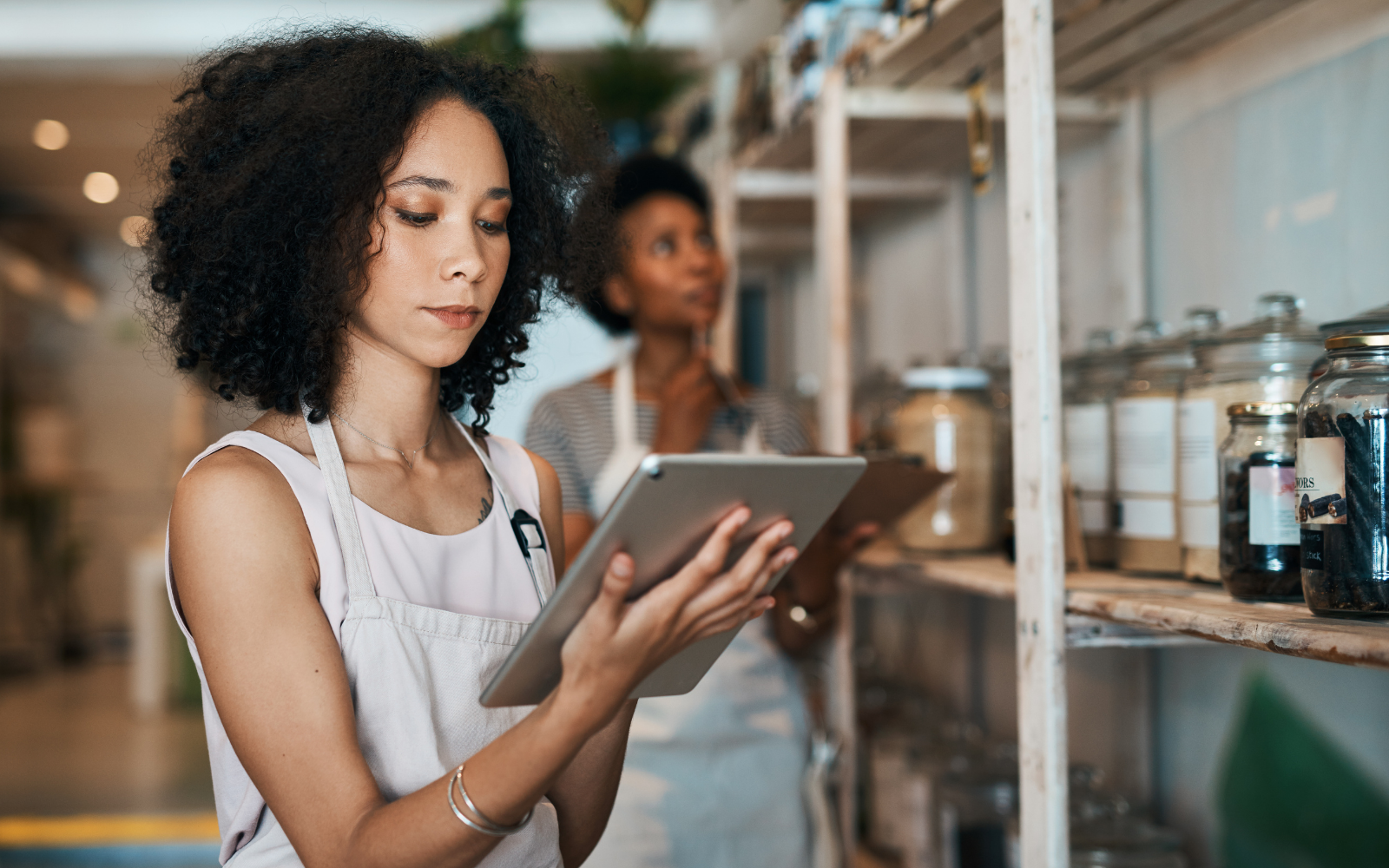 Learn how to analyse loyalty program data across multiple locations, track key metrics, compare store performance, and improve customer retention.