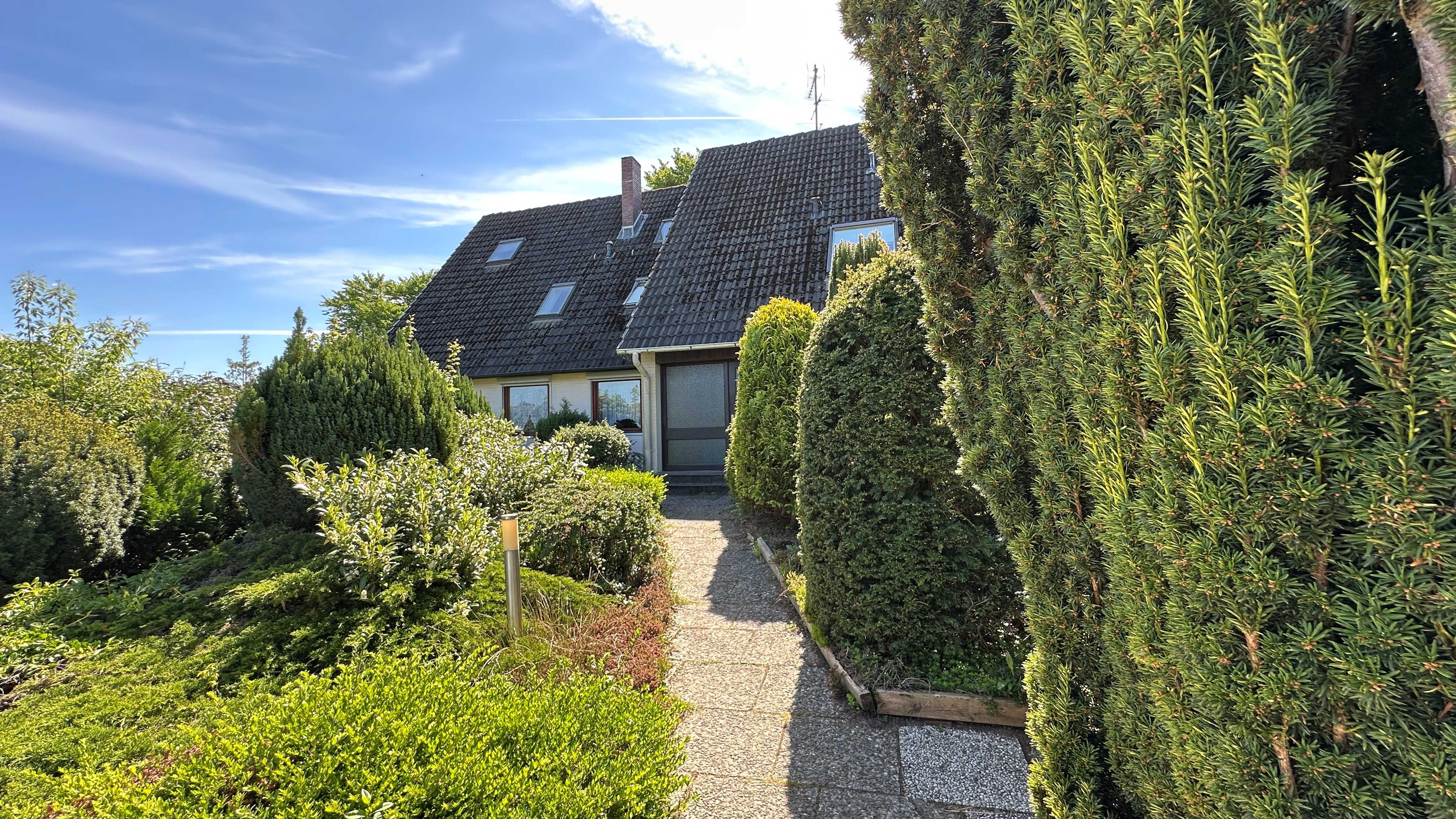 Zuwegung Haus