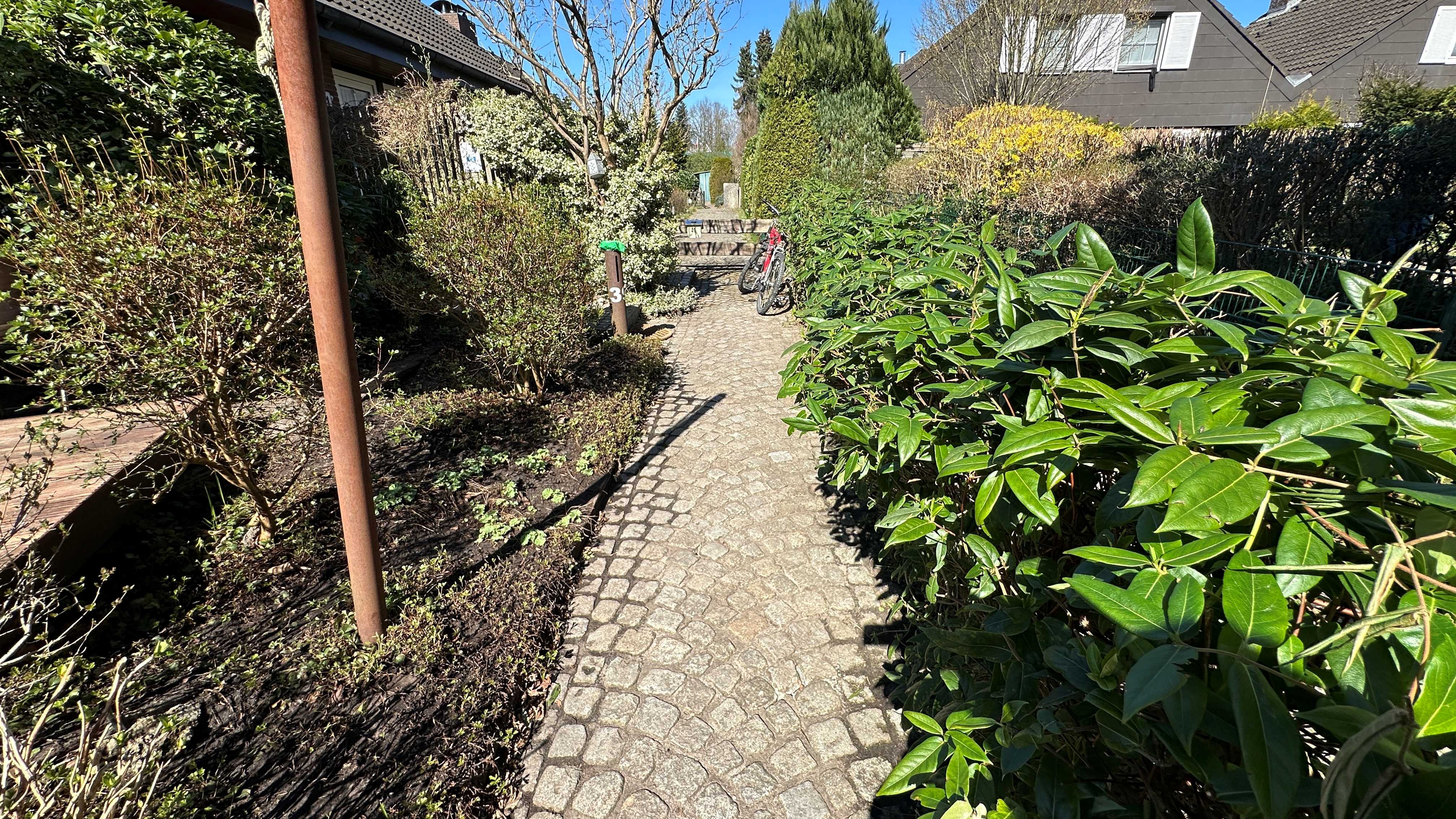 Zuwegung zum Haus