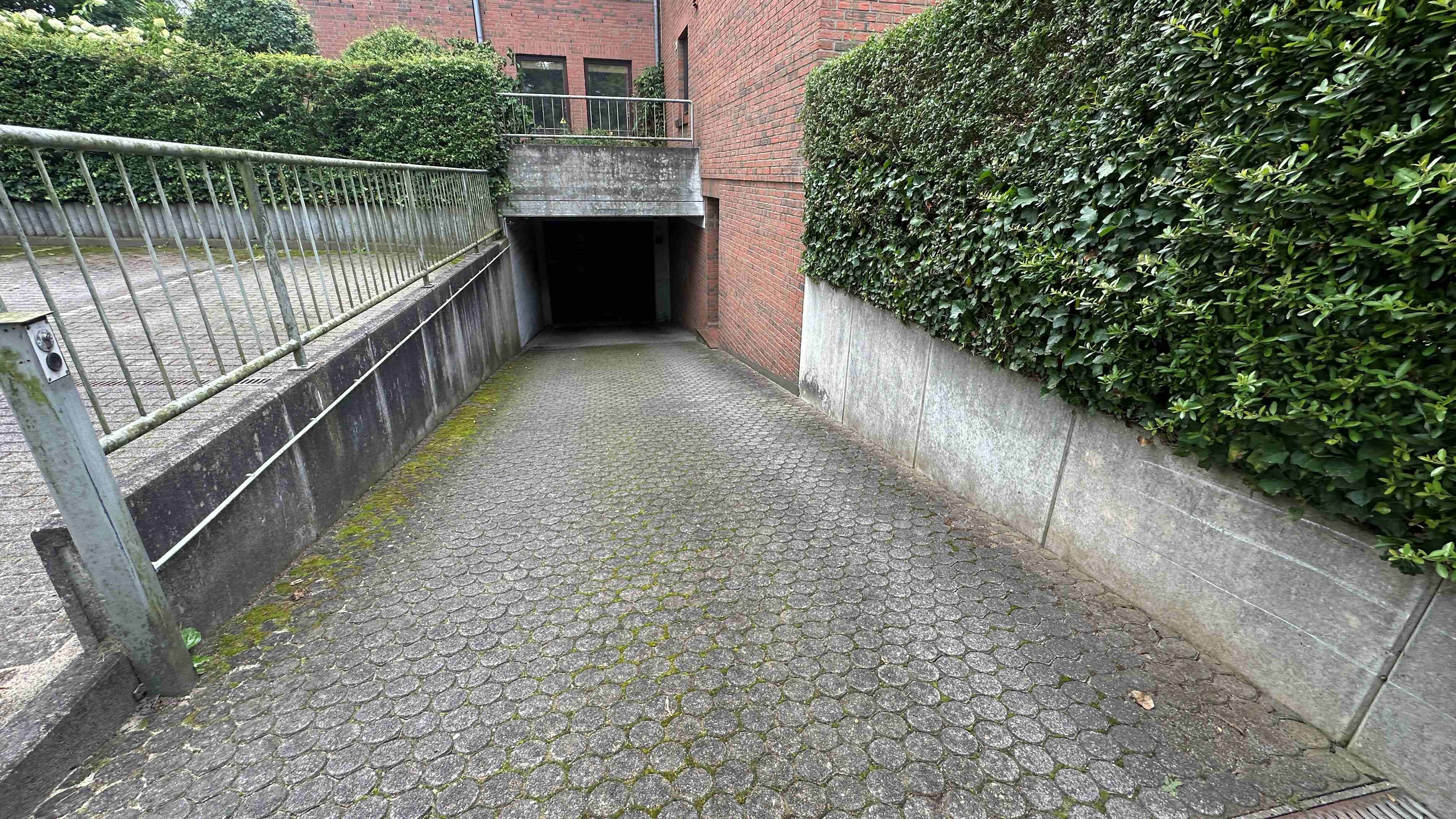Einfahrt Tiefgarage