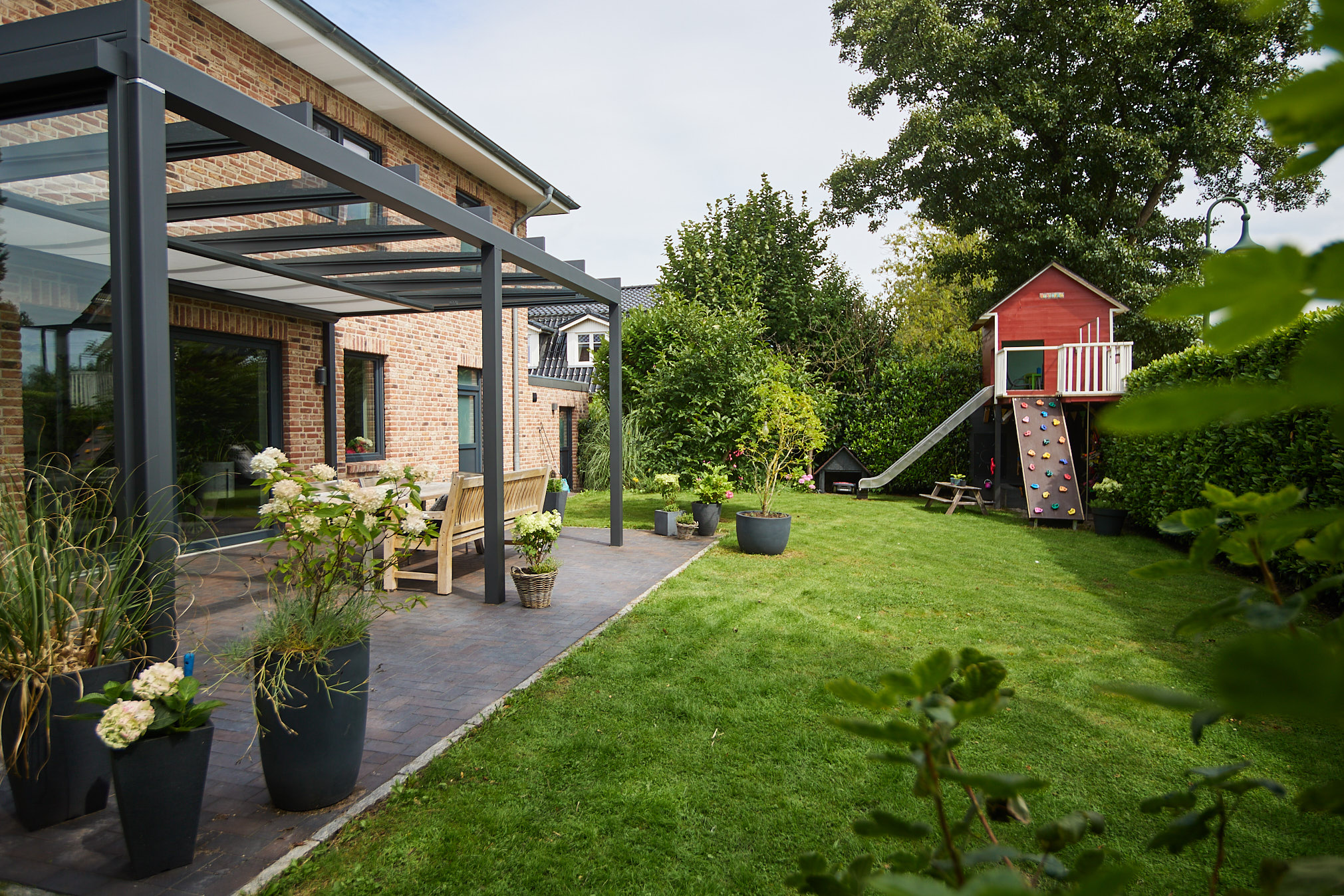 Garten mit Terrasse