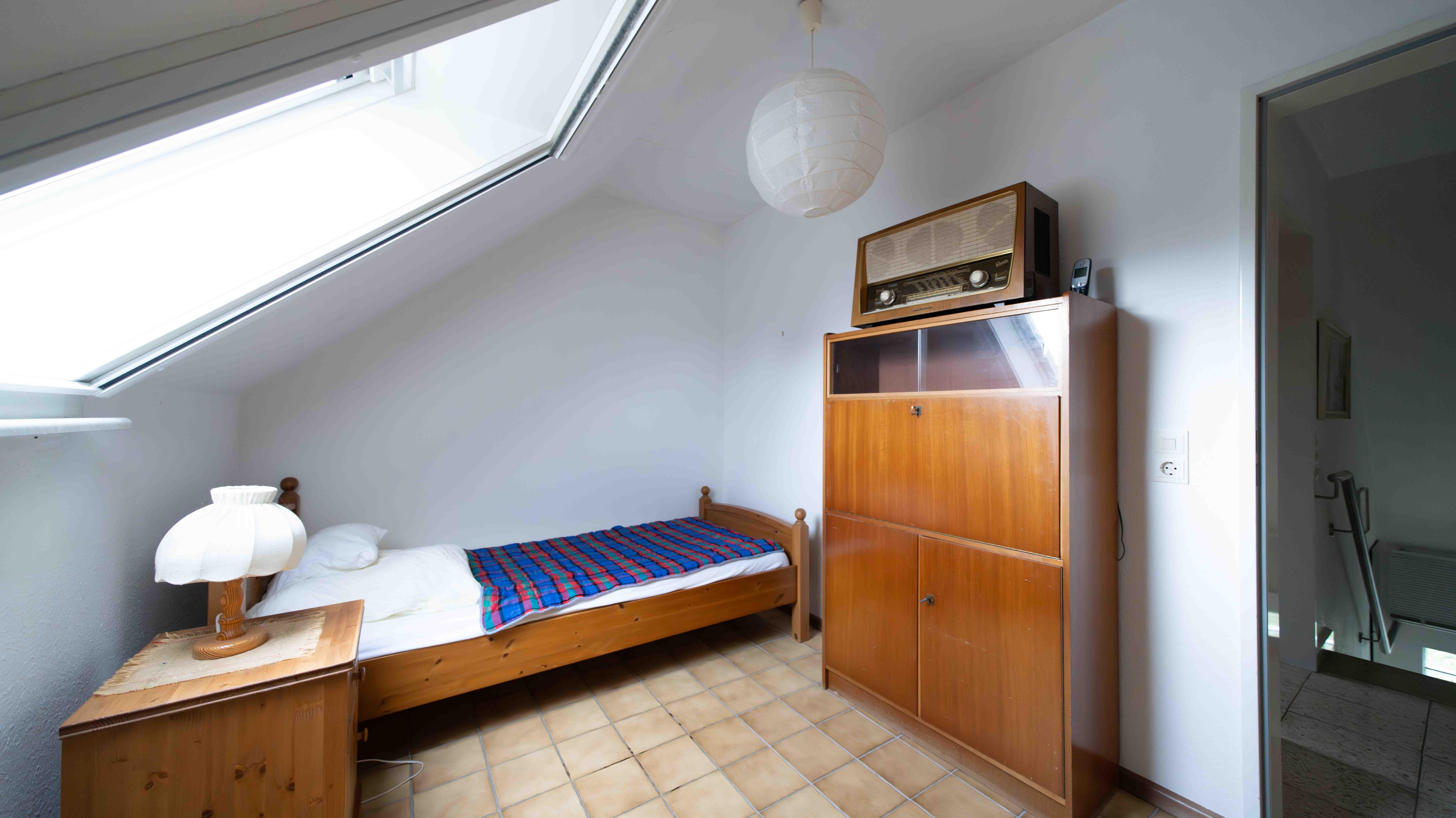 Schlafzimmer (klein) Dachgeschoss