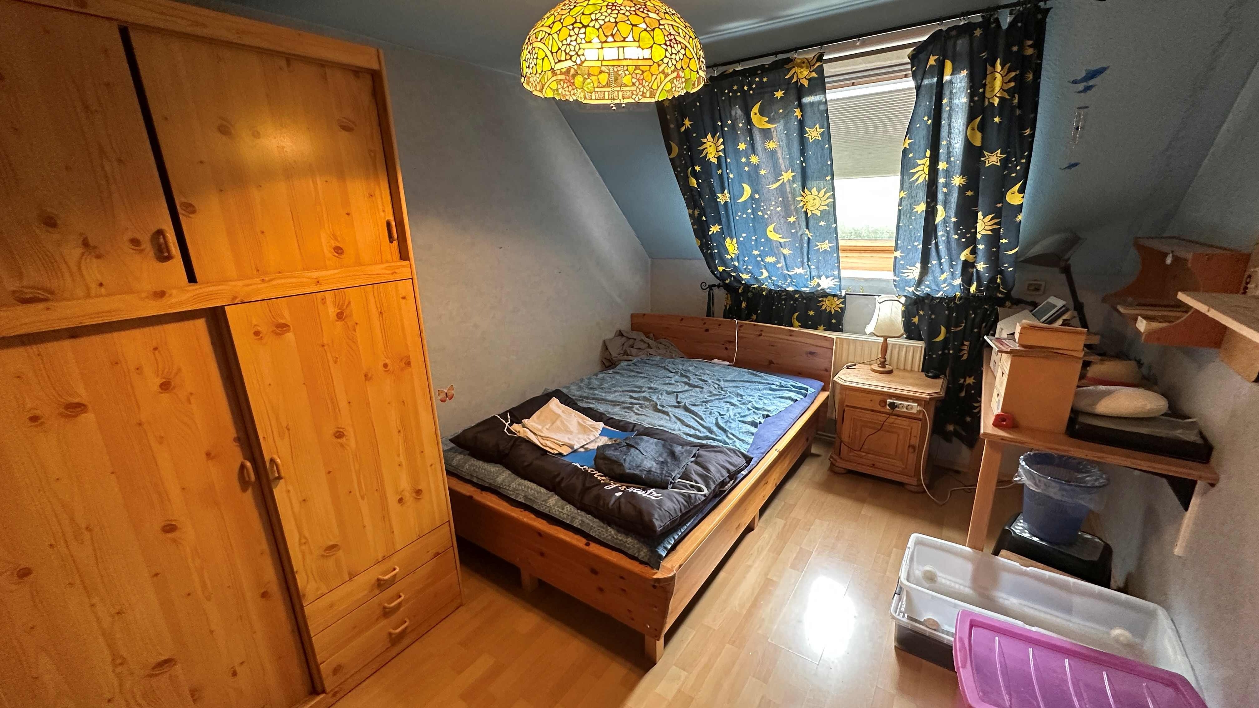 Schlafzimmer 2