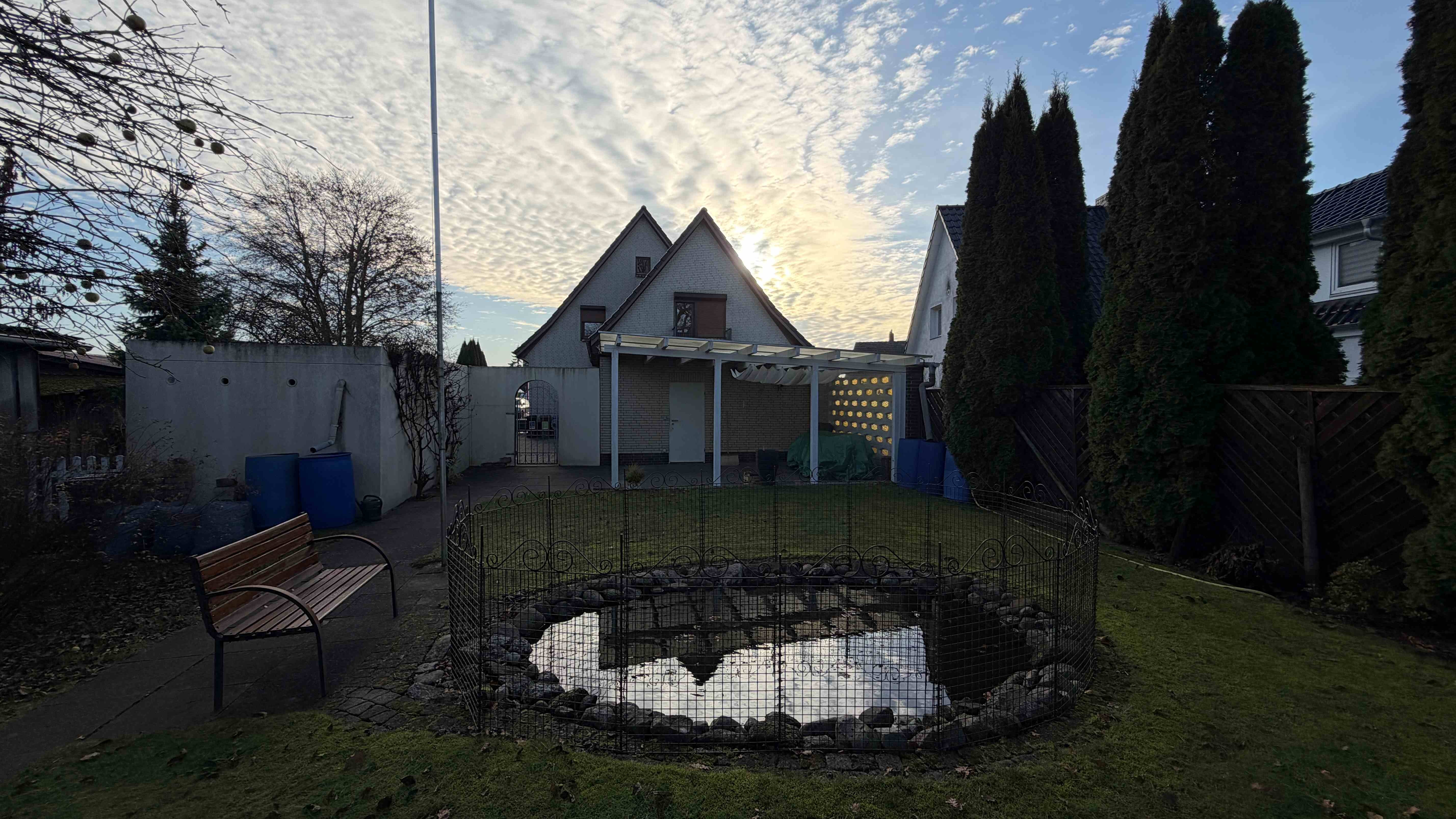 Grundstück - Haushinteransicht