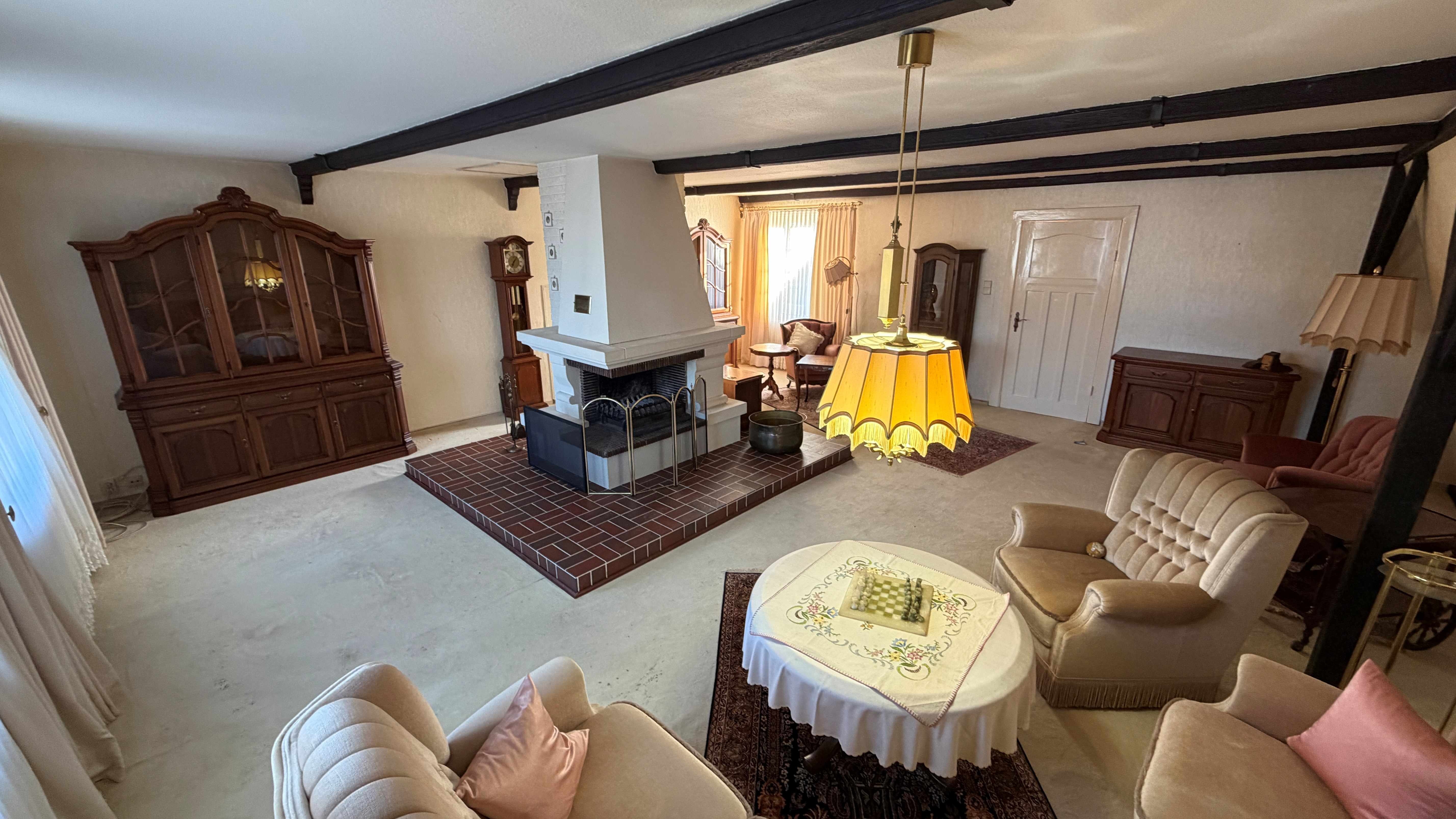 Wohnbereich mit offenem Kamin OG (2)