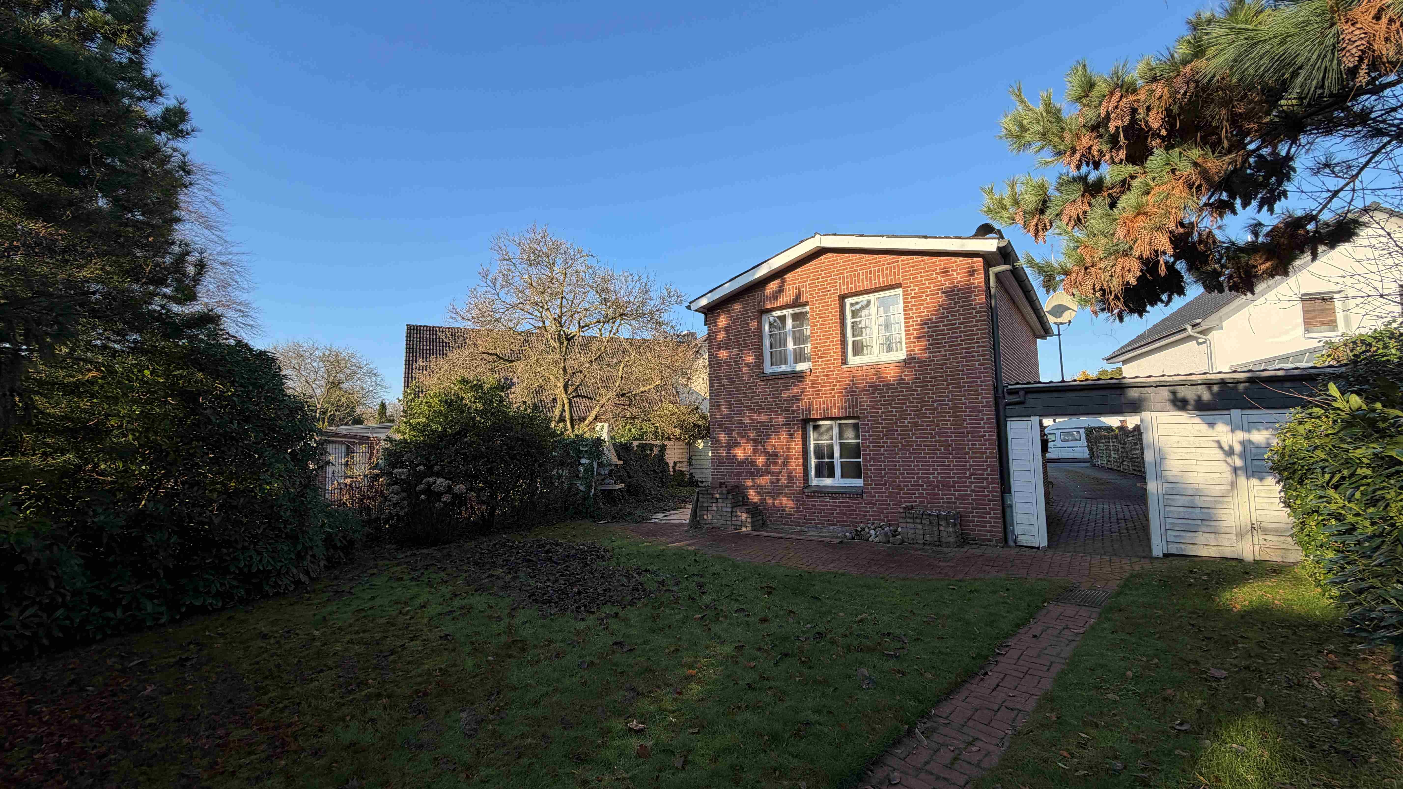 Garten - Hinteransicht Haus