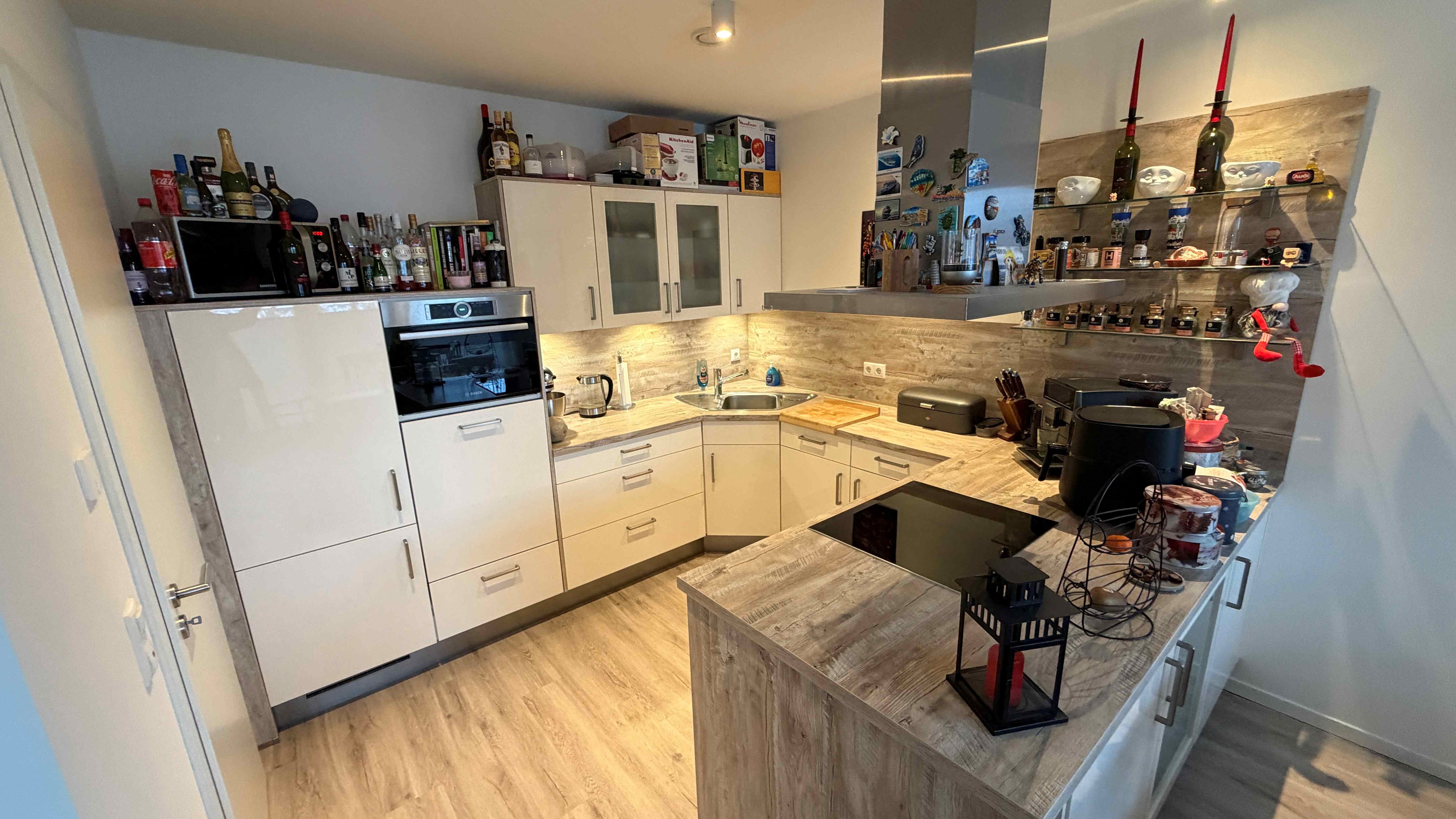 Hochwertige Einbauküche