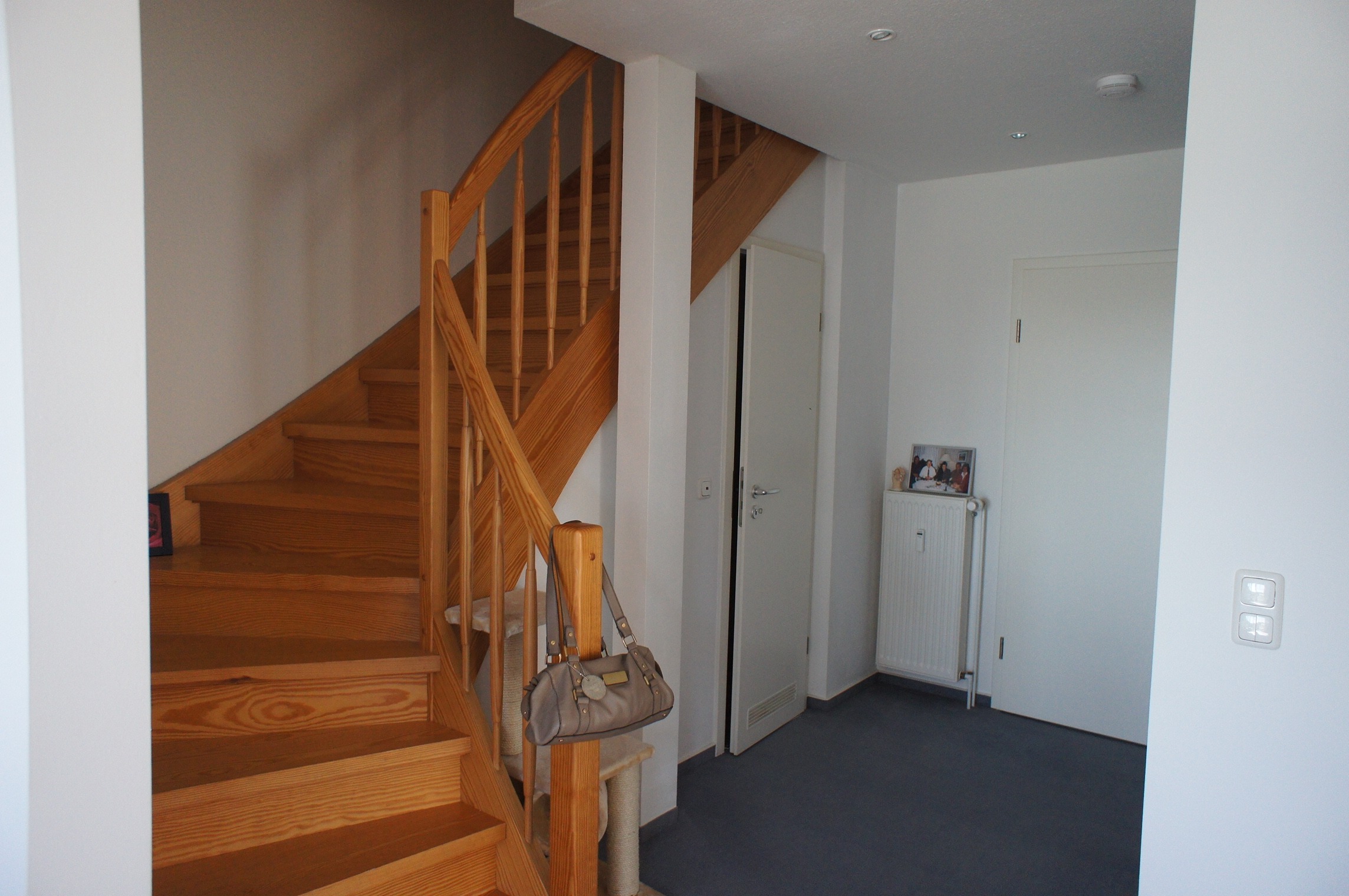 Diele mit Treppe zum Spitzboden