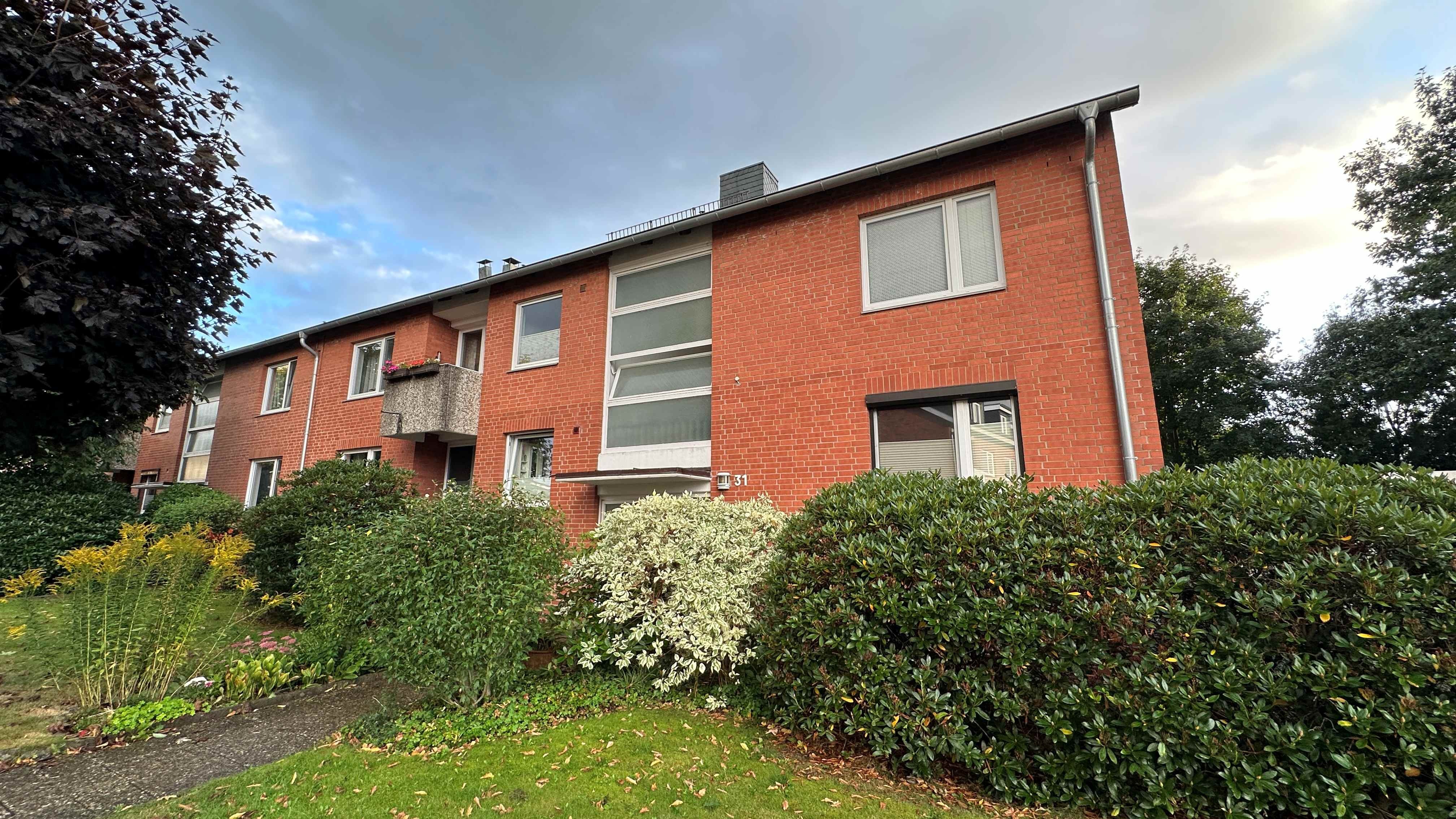 Geräumige 2-Zimmer-Wohnung mit Loggia und Gartennutzung in ruhiger Lage von Appen