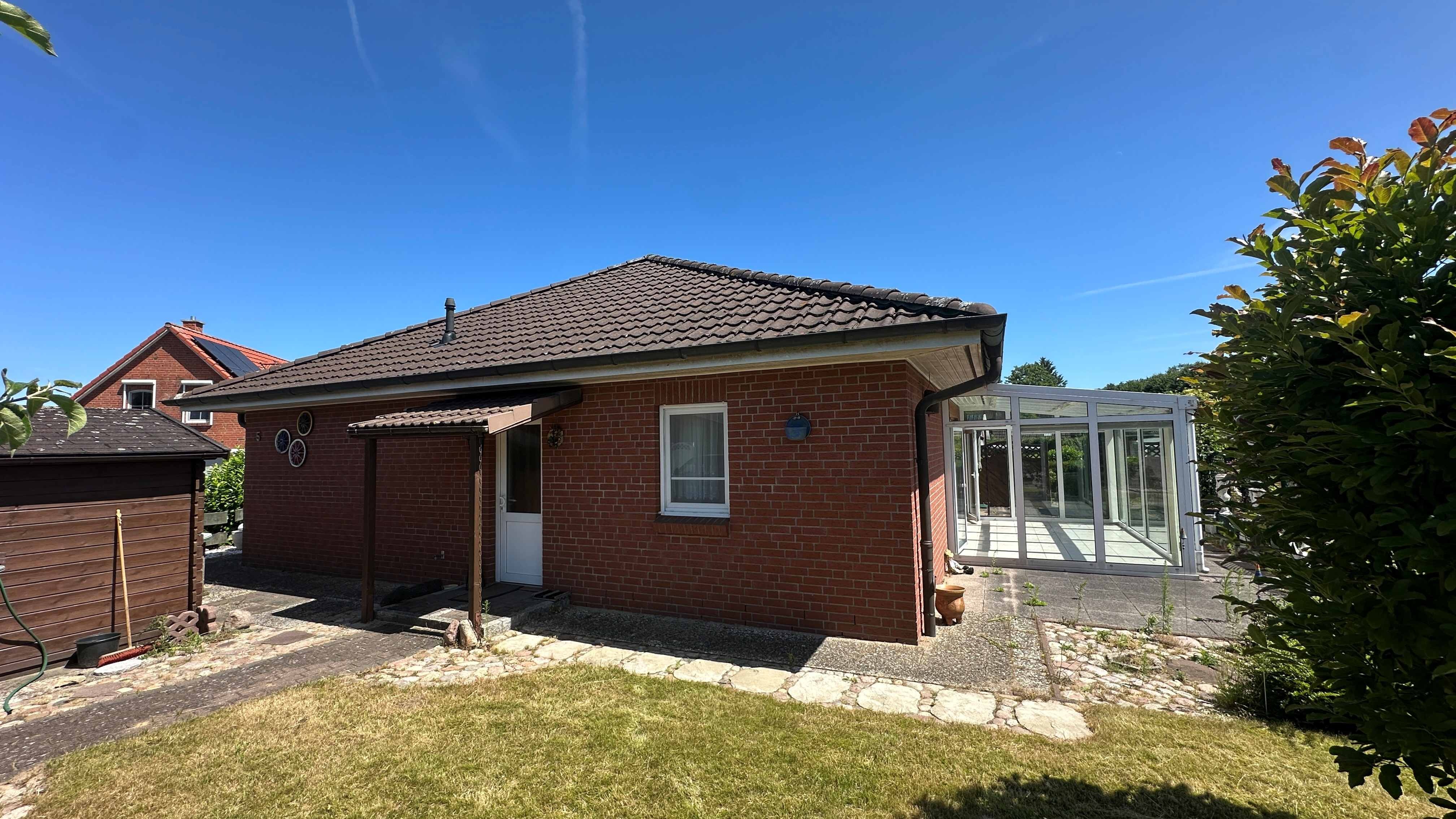 Frontansicht mit Zugang zum HWR