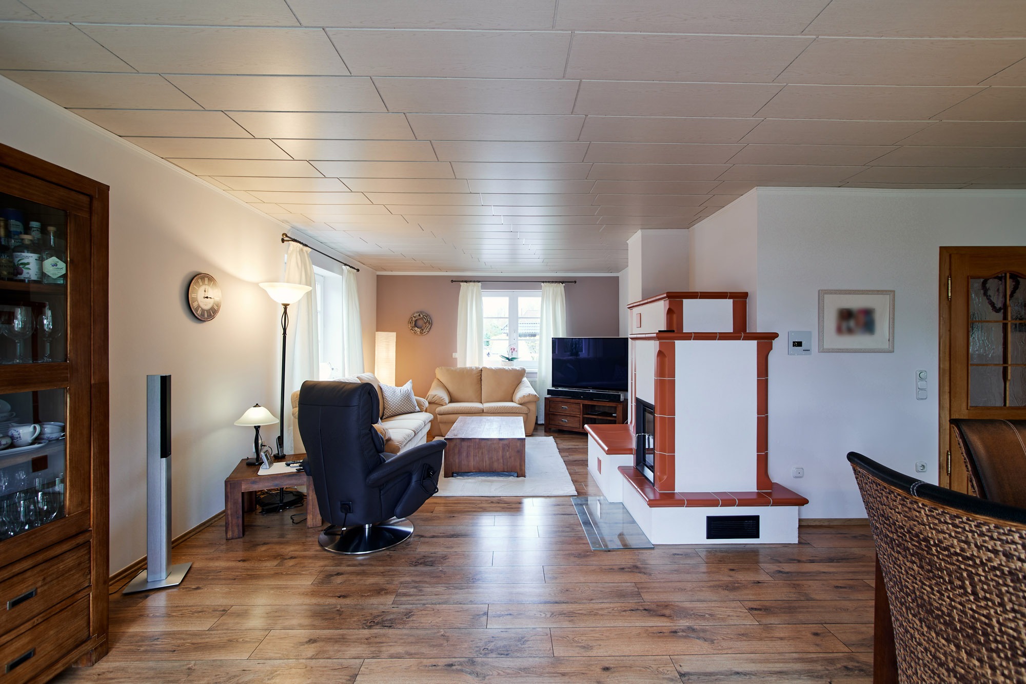 Wohnbereich mit Kachelofen