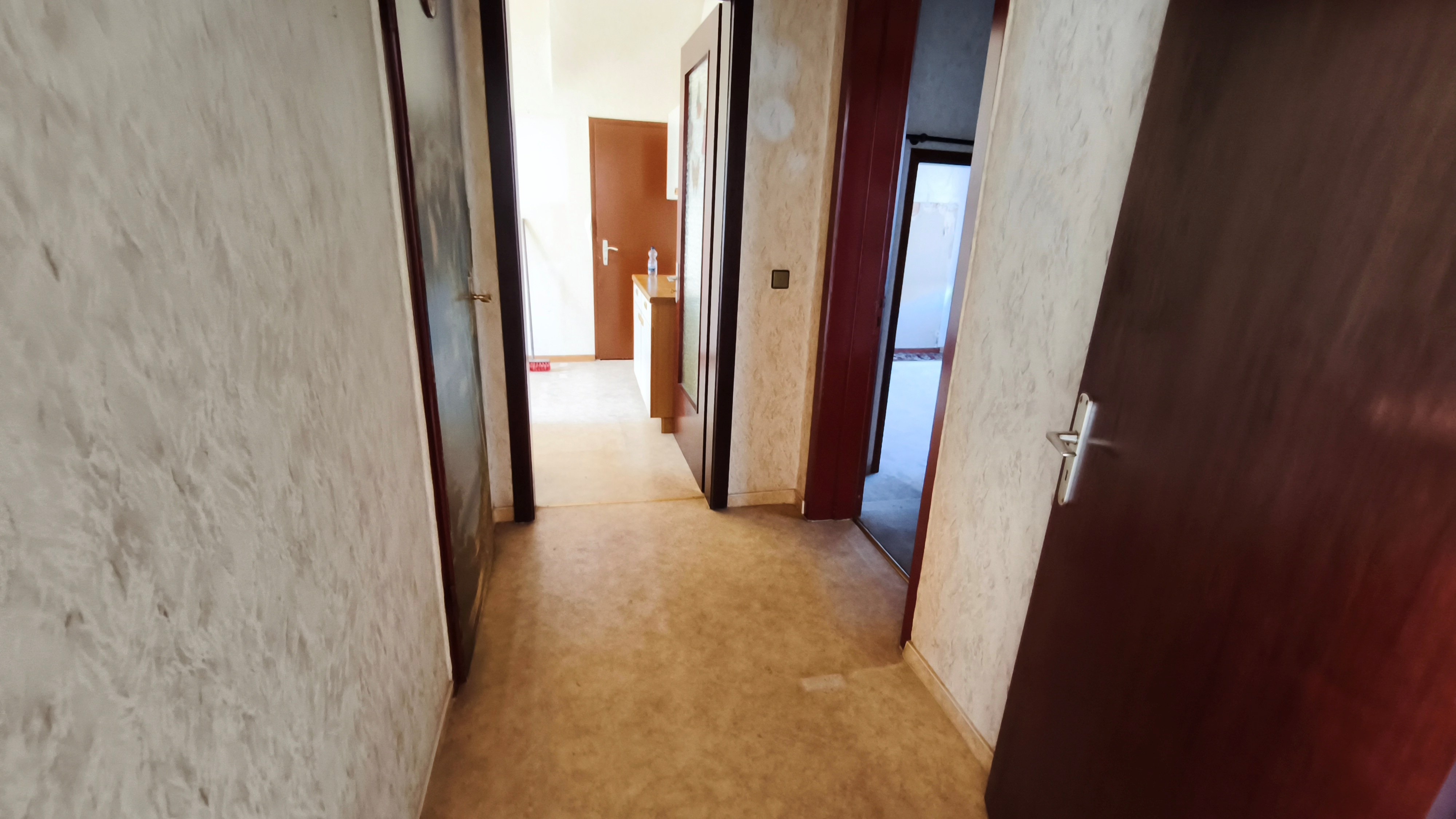 Flur im rückwärtigen Hausbereich EG