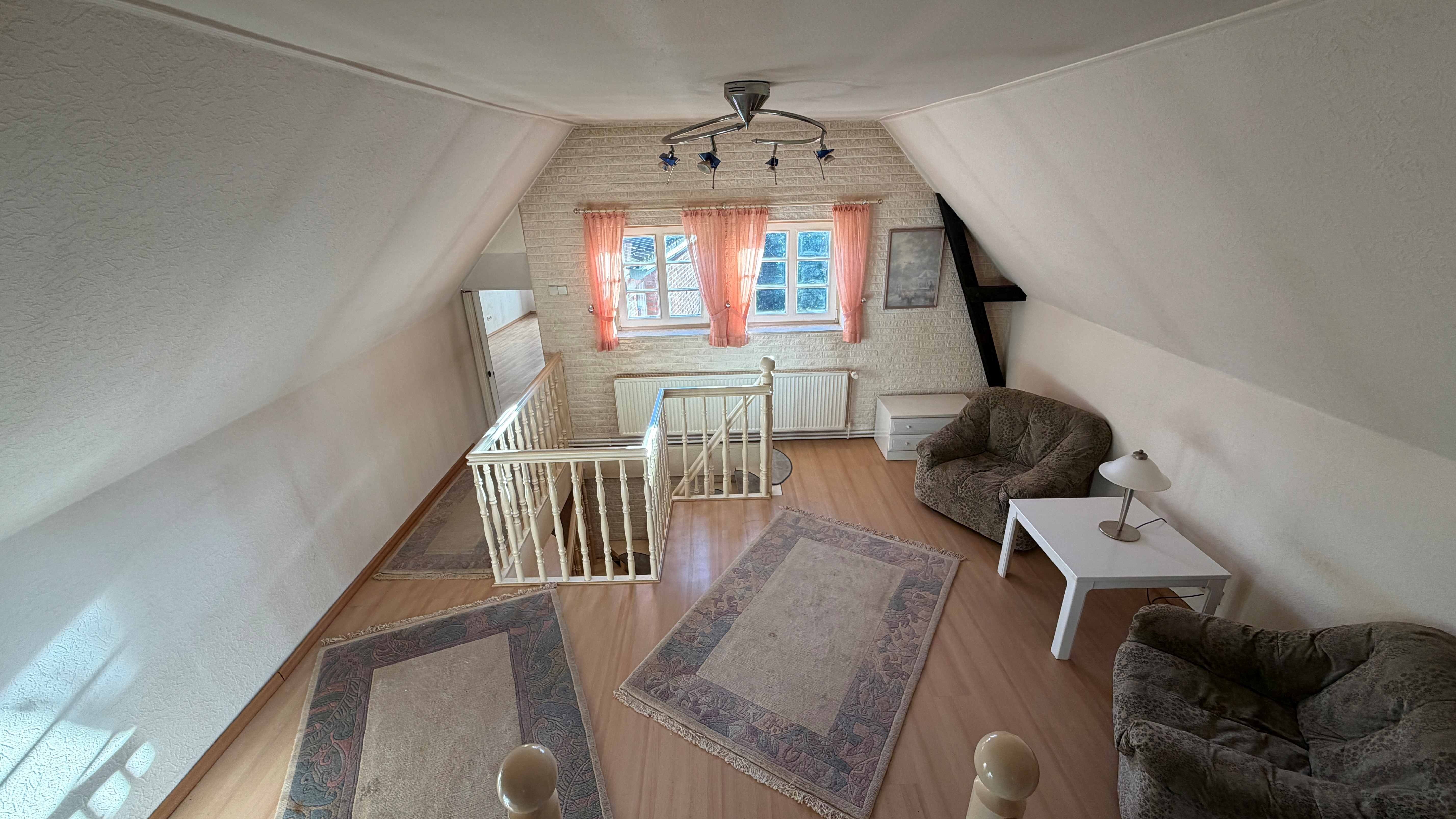 Flur - Büro - Galerie OG