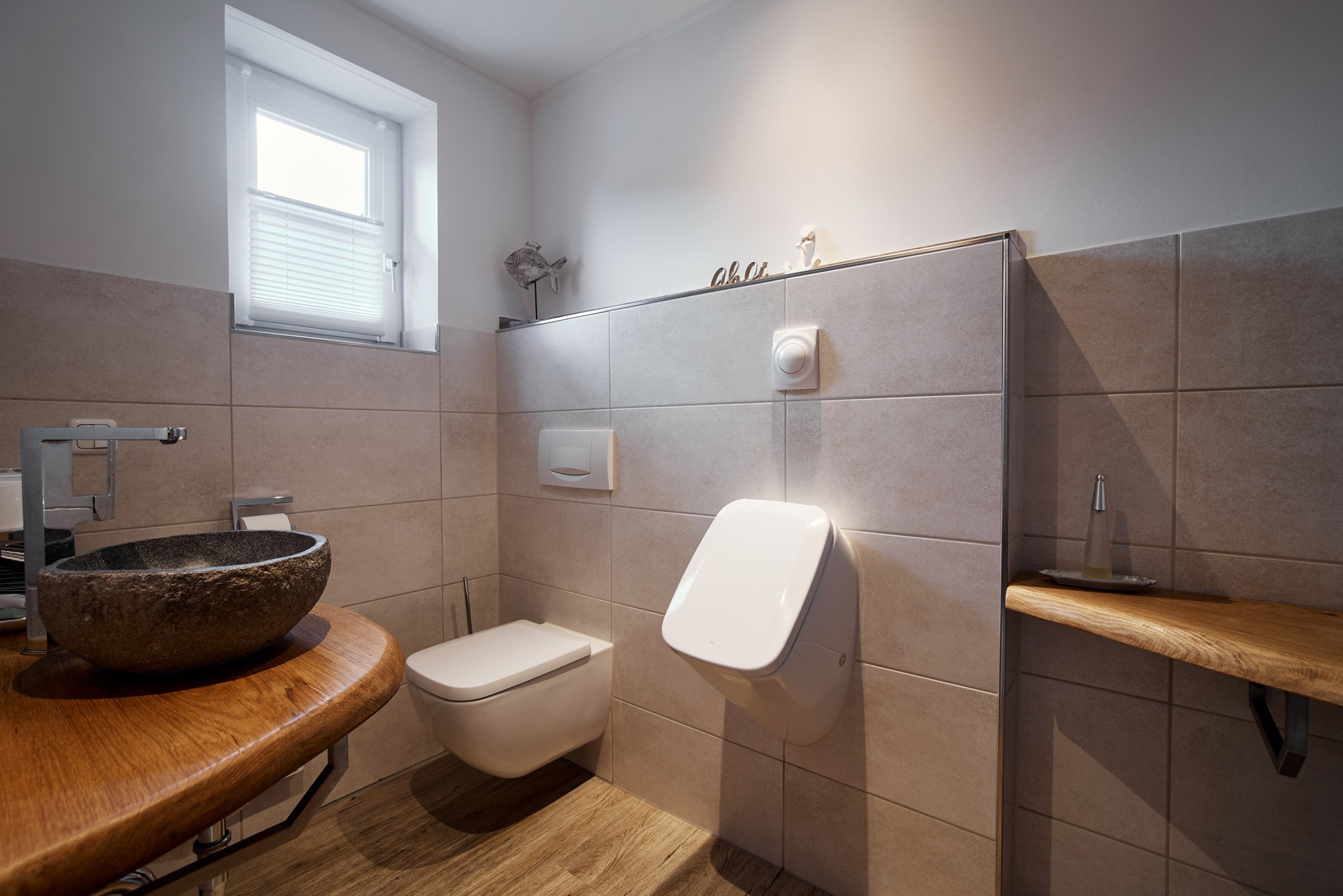 Modernes Gäste-WC