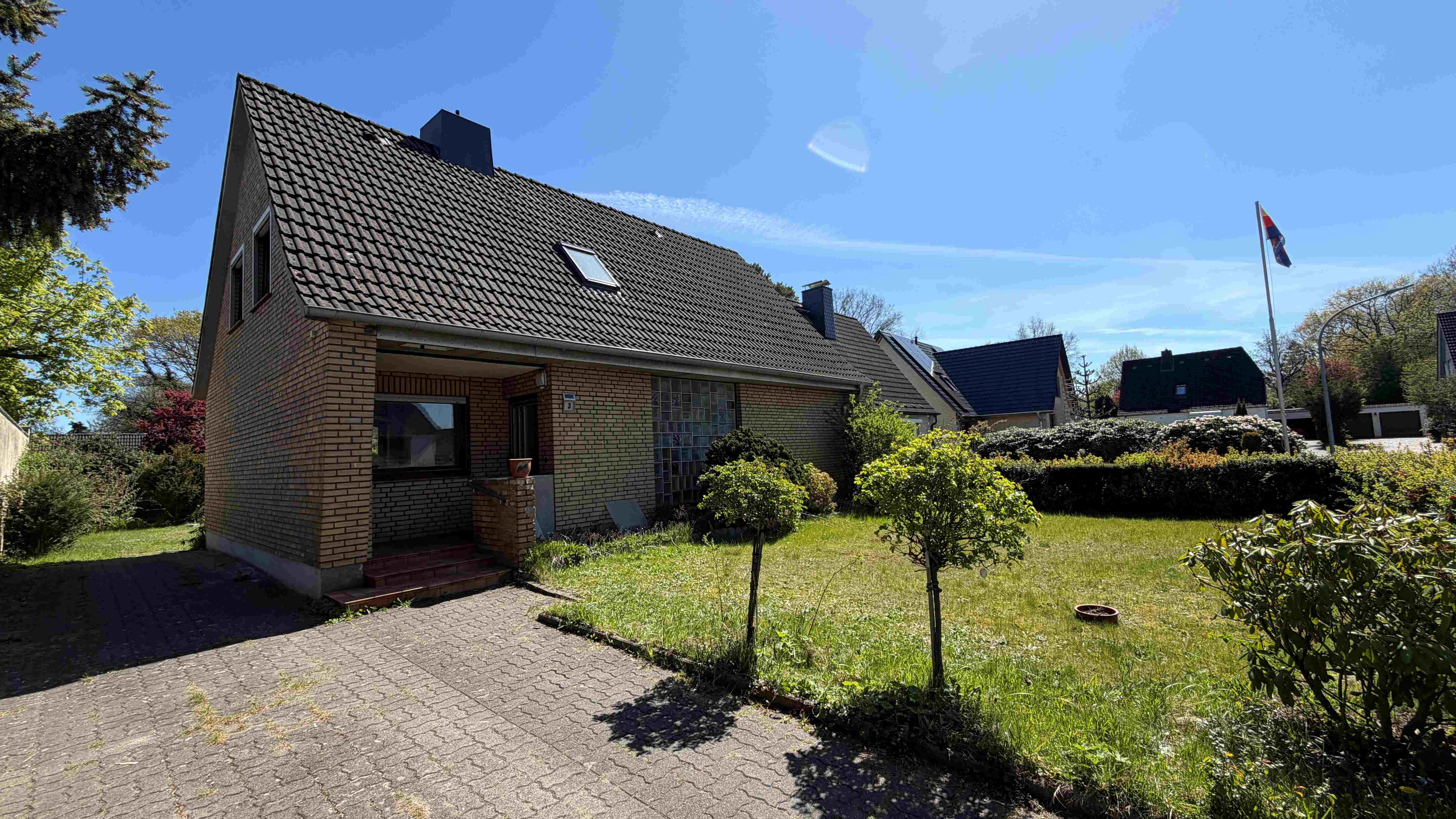 Familienfreundliches Zuhause mit großem Potenzial – Einfamilienhaus in ruhiger Lage von Heist