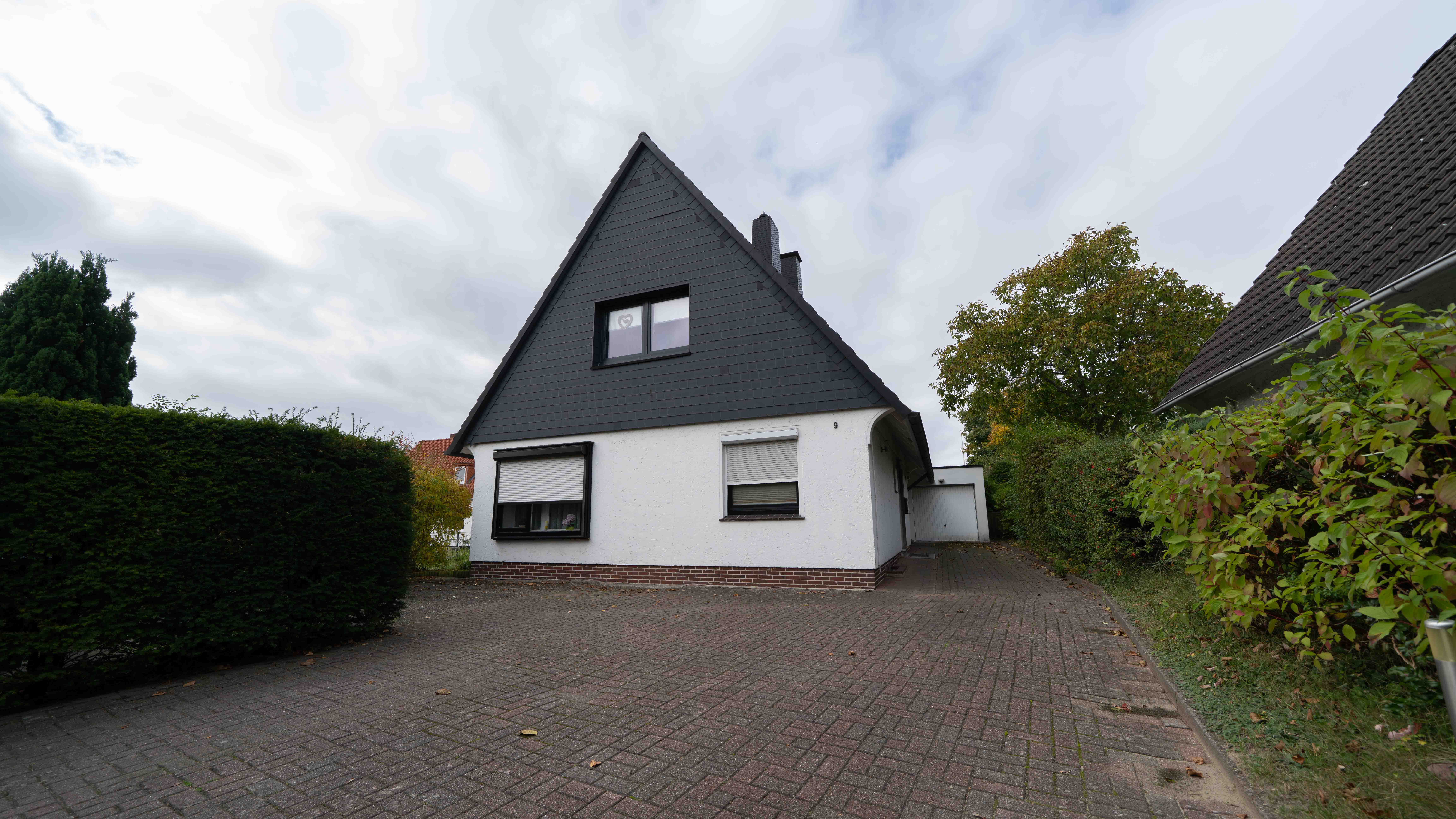 Einfamilienhaus mit Einliegerwohnung. Viel Charme und Potenzial in beliebter Lage von Uetersen
