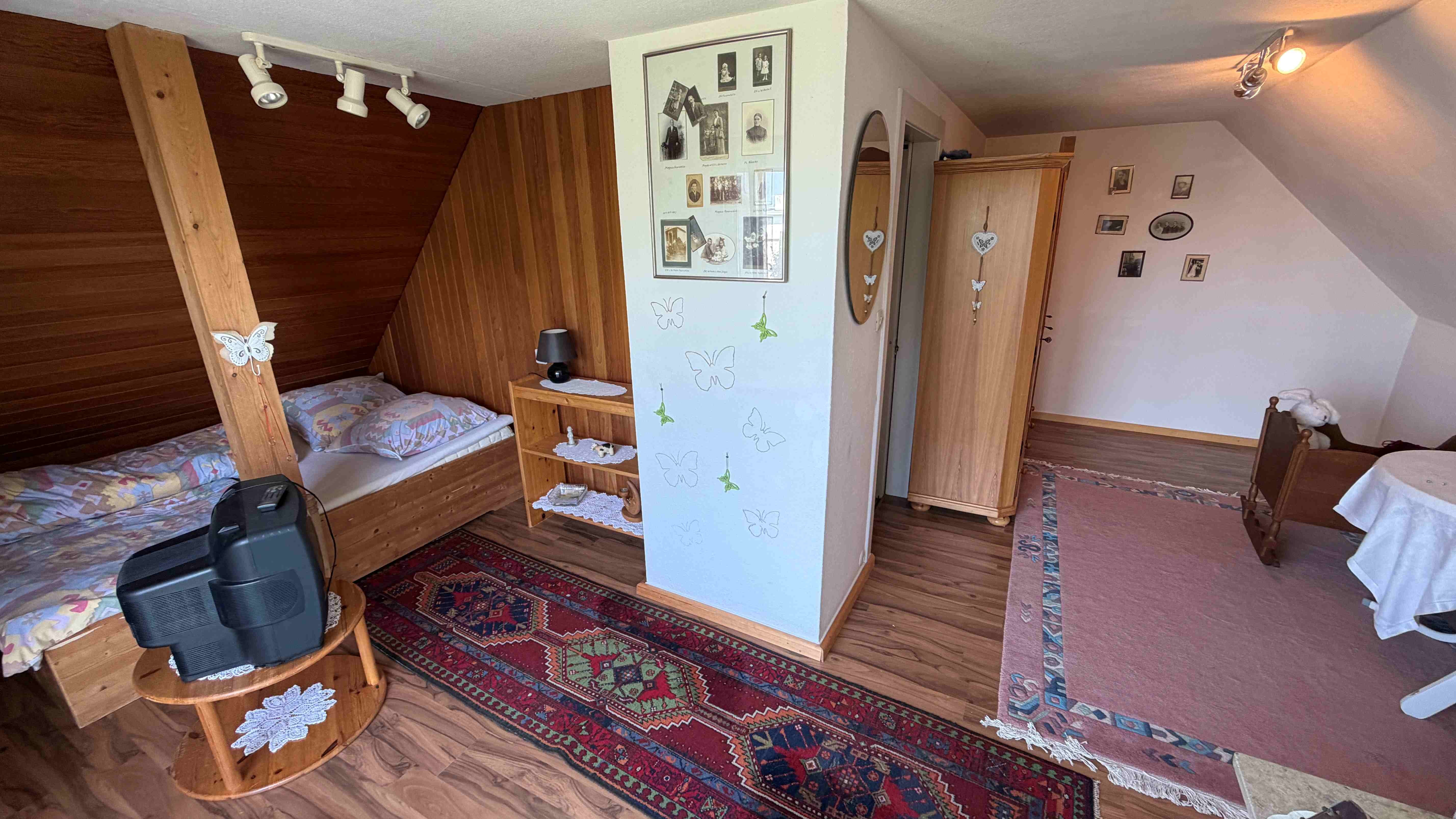 Kinderzimmer im Spitzboden