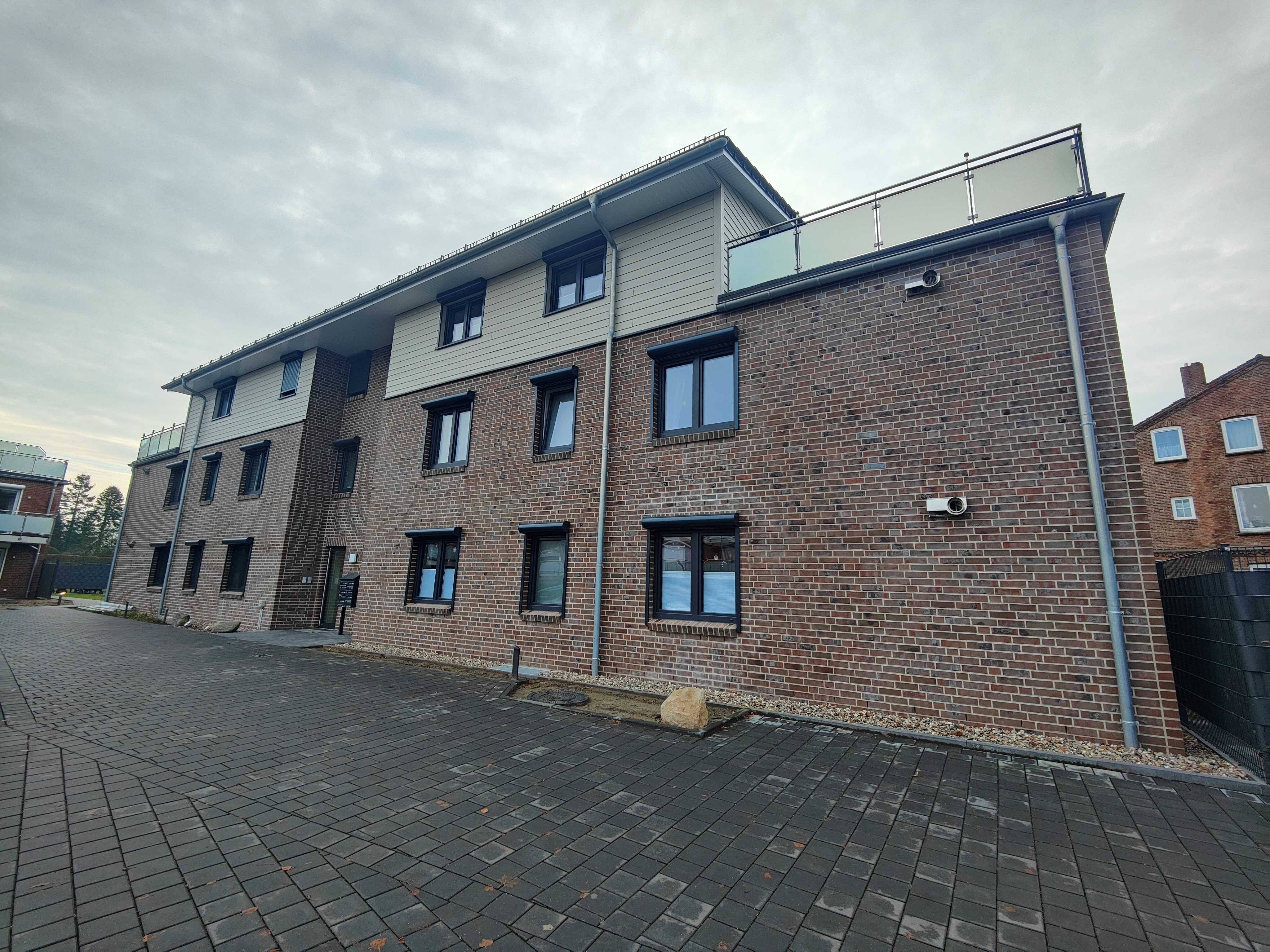 Neubau-3-Zimmer-Wohnung (KfW 40) mit PKW-Stellplatz in Uetersen