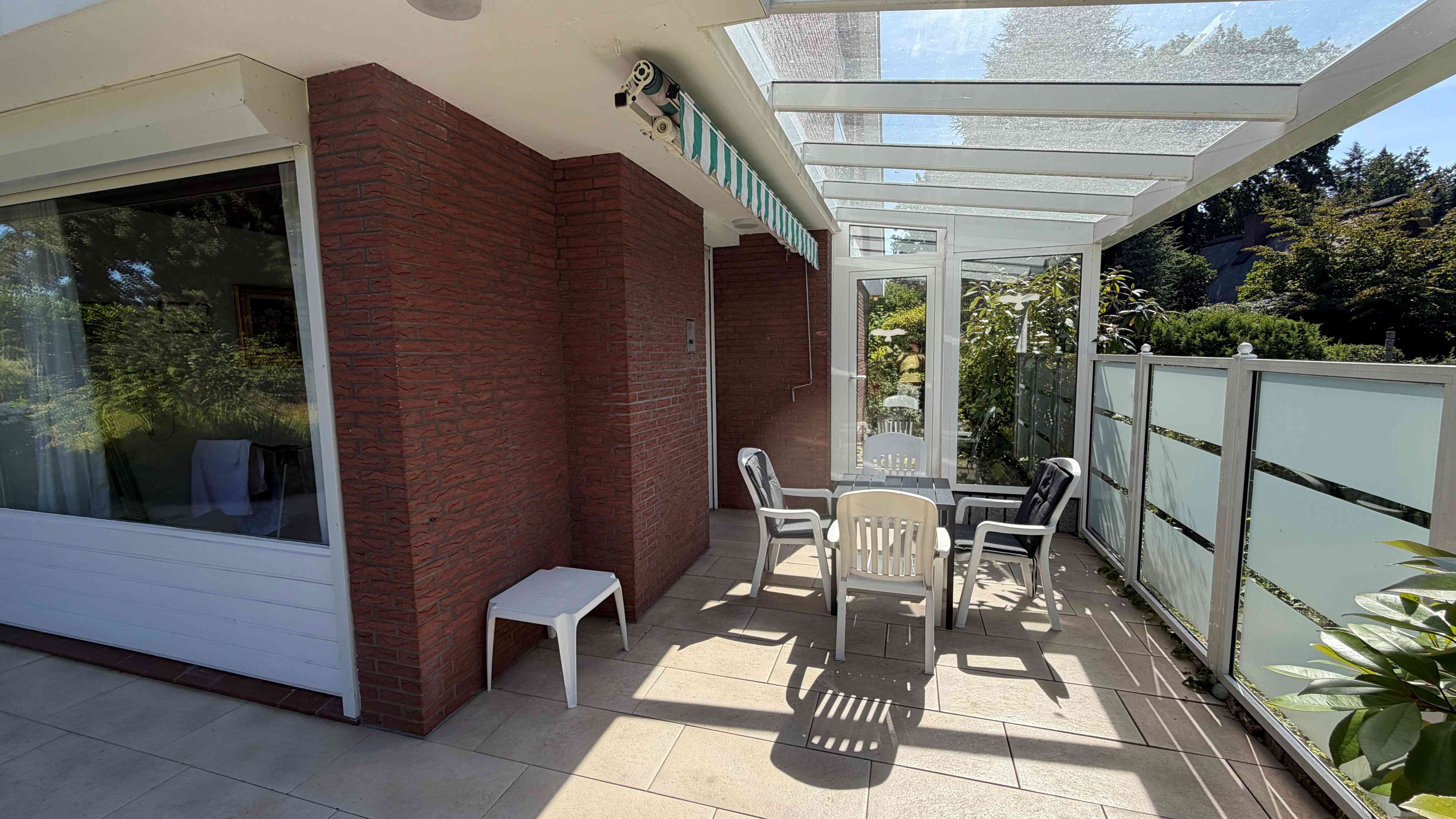 Überdachte Terrasse