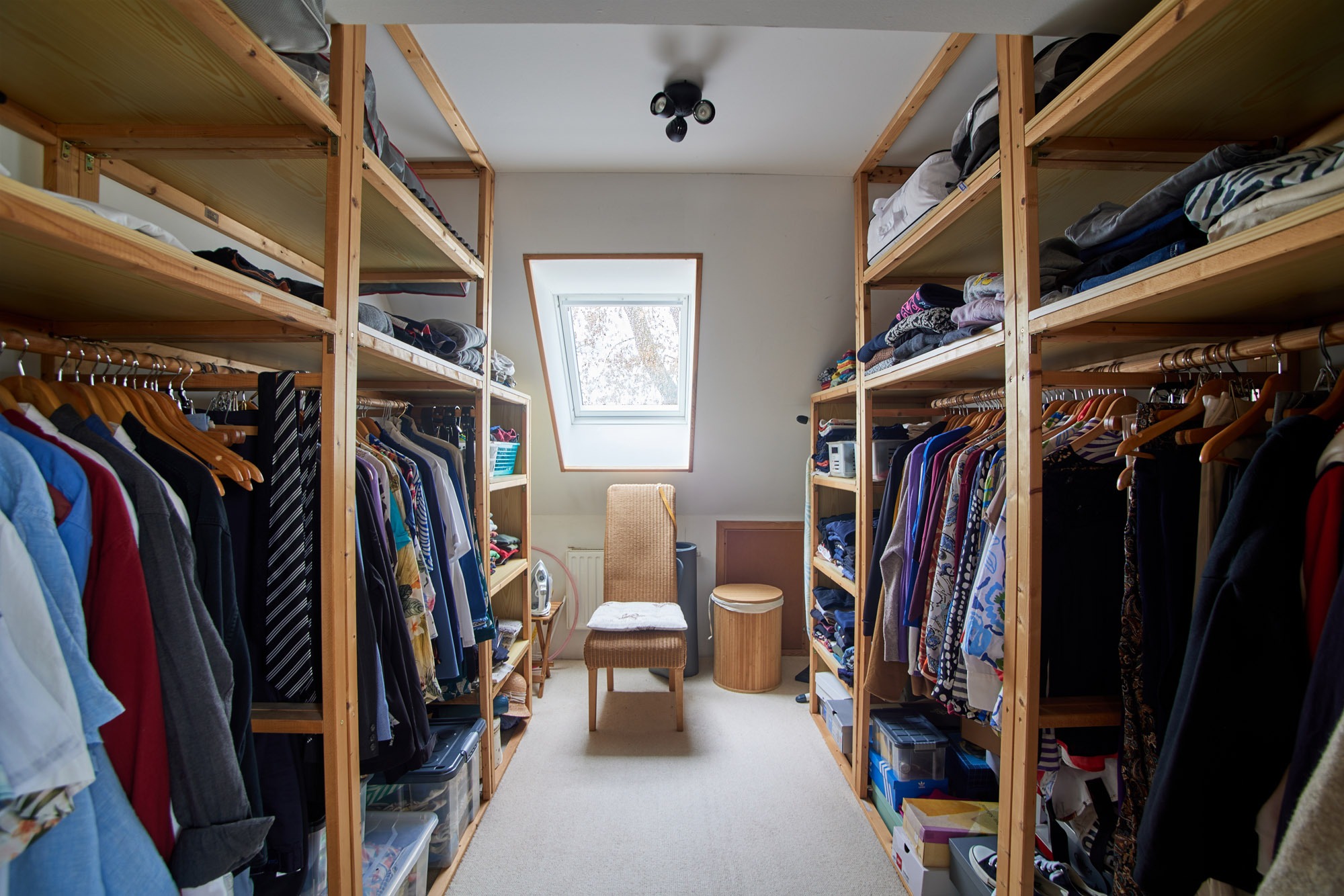 Begehbarer Kleiderschrank