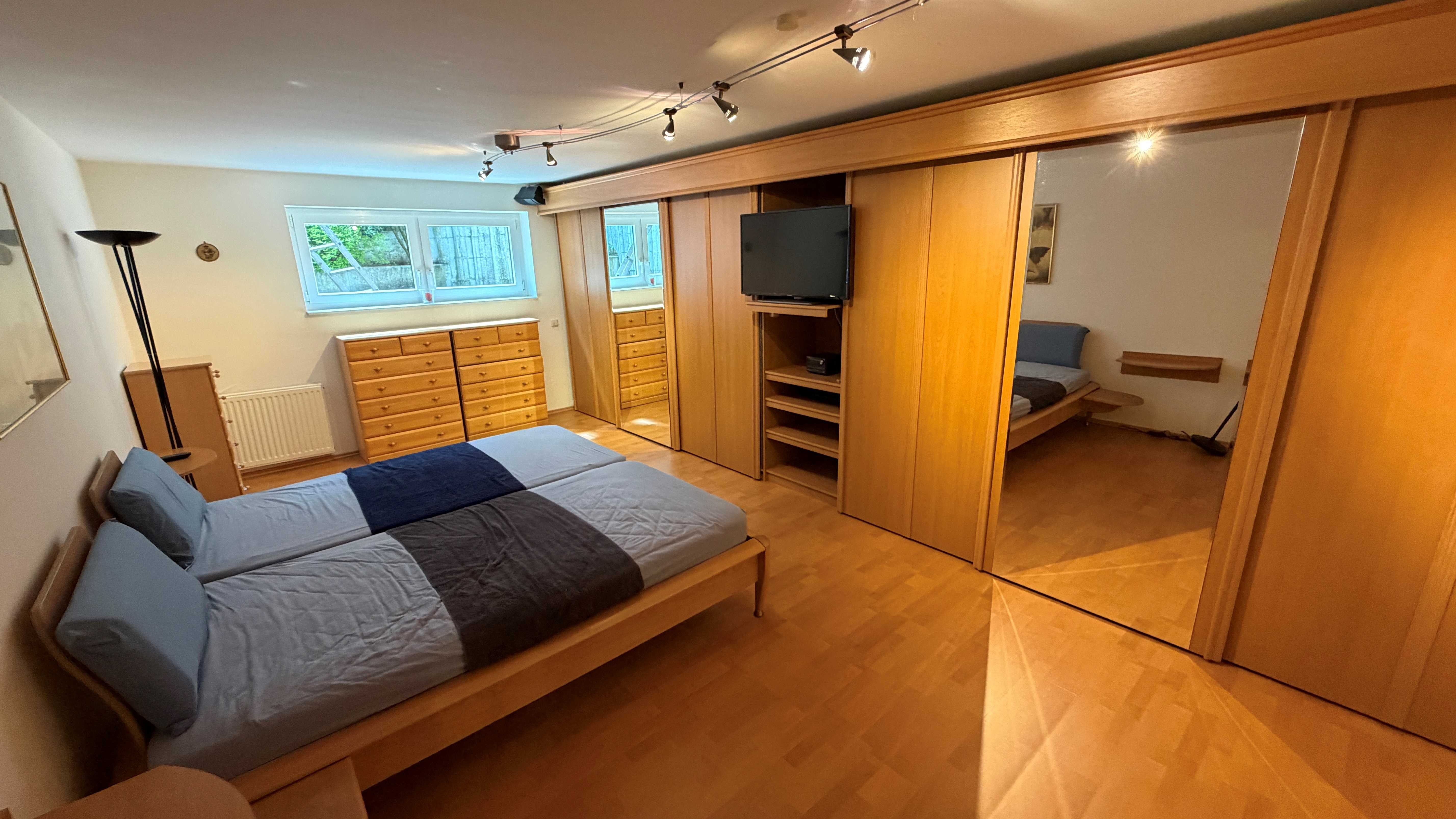 WHG 1 - Souterrain - Wohnzimmer