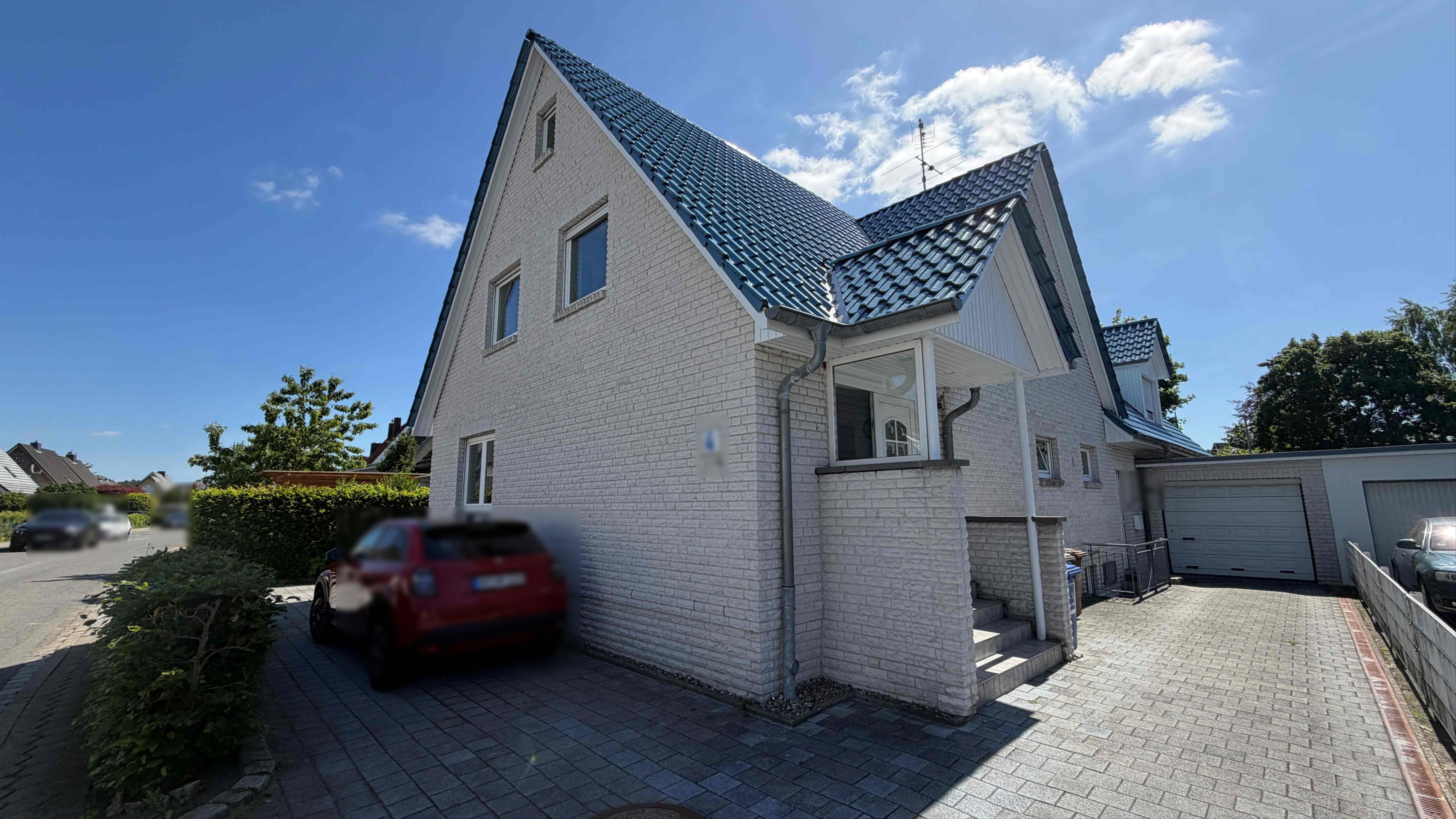 Hausansicht - Eingangsbereiche WHG 1 und 2