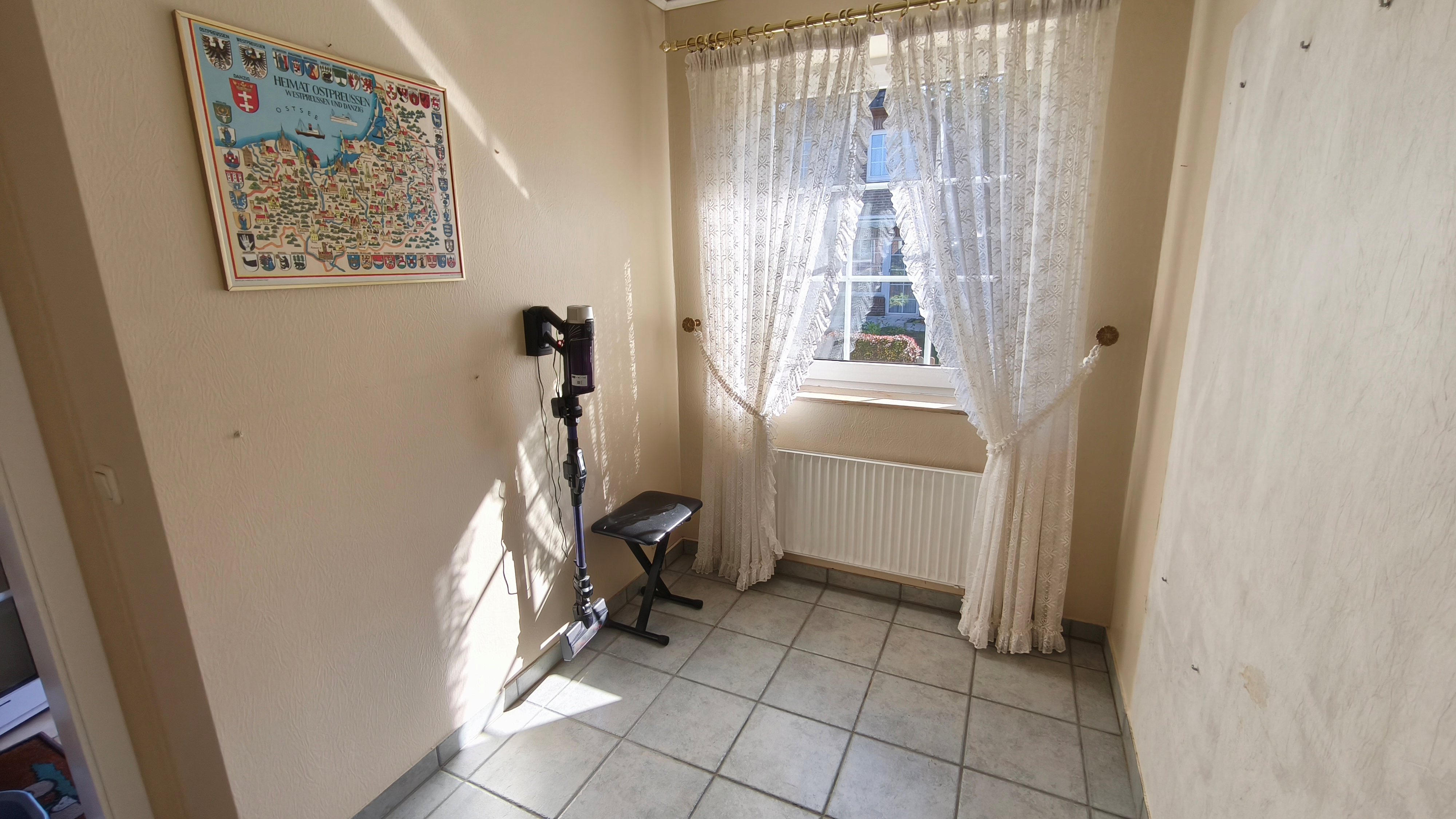 Büro EG