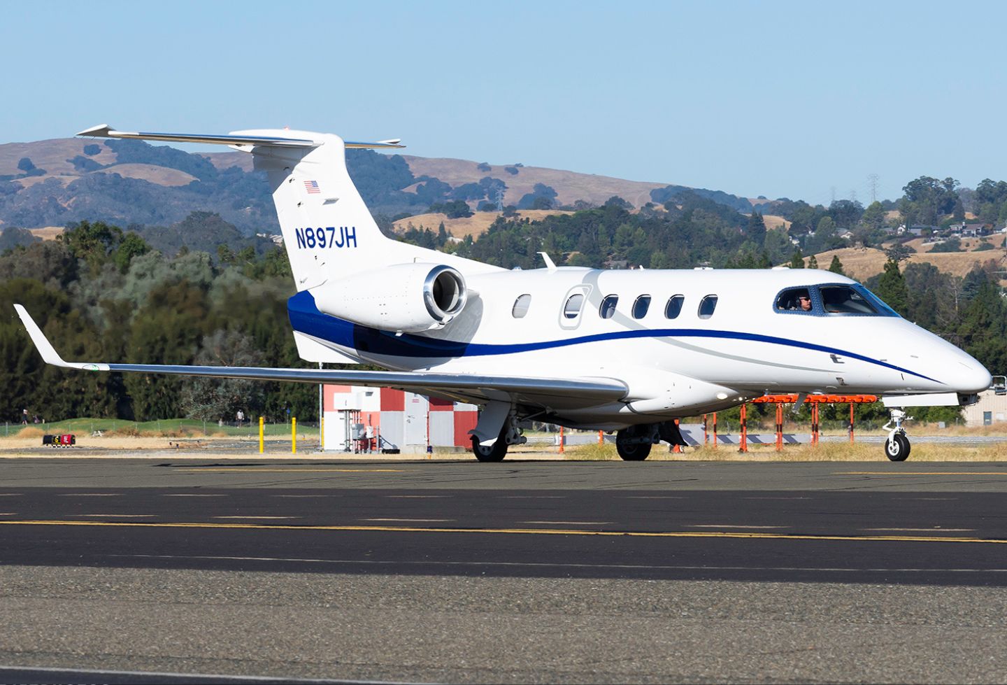 Phenom 300