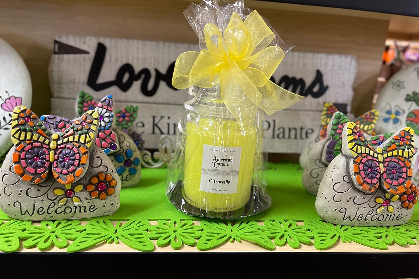 Summer Welcome and Citronella Candles  @ The Shoppes at American Candle (Pocono Mountains, PA)