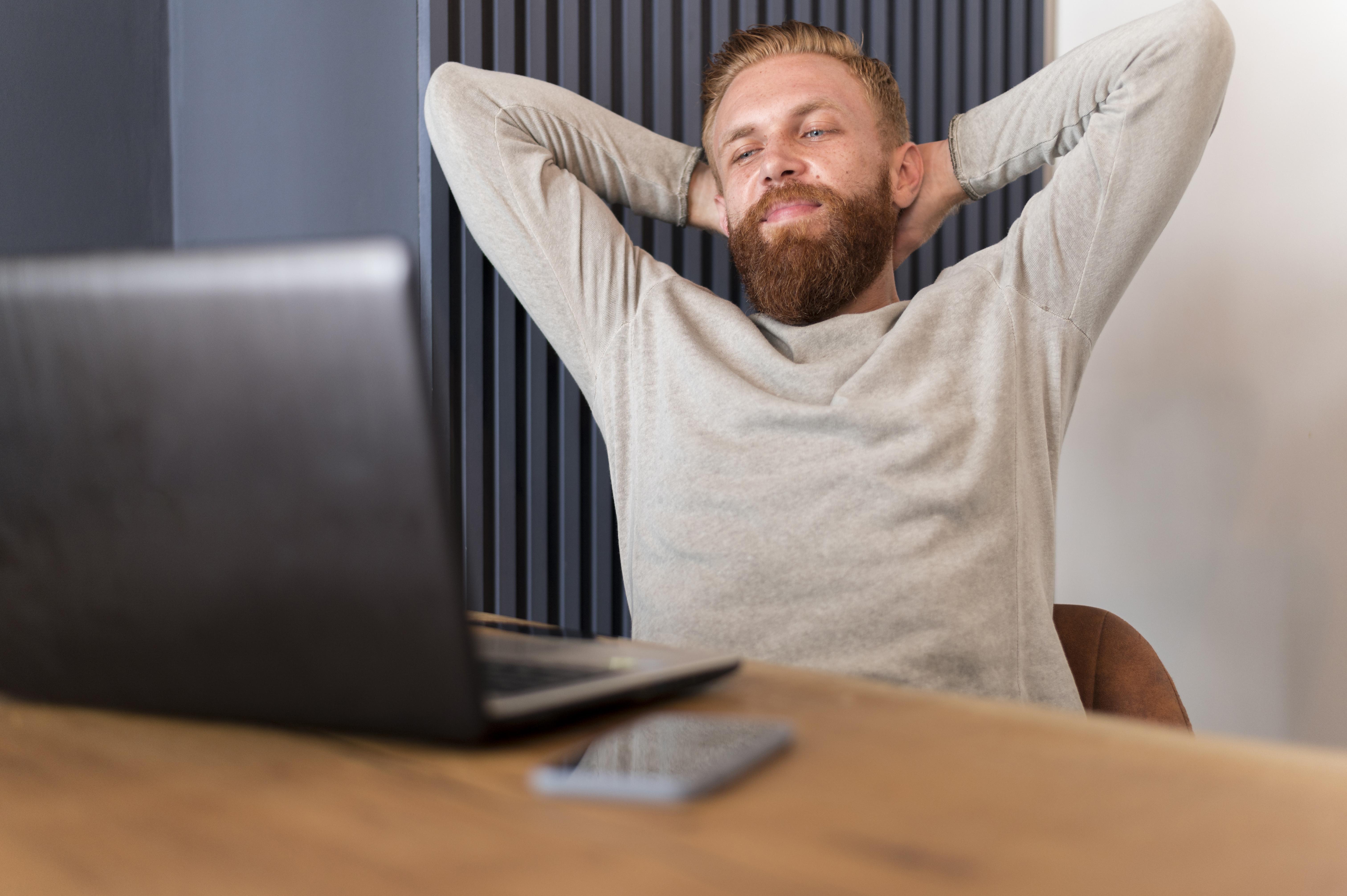 Fiabilisez enfin vos données avec le CRM à auto-update en 2026