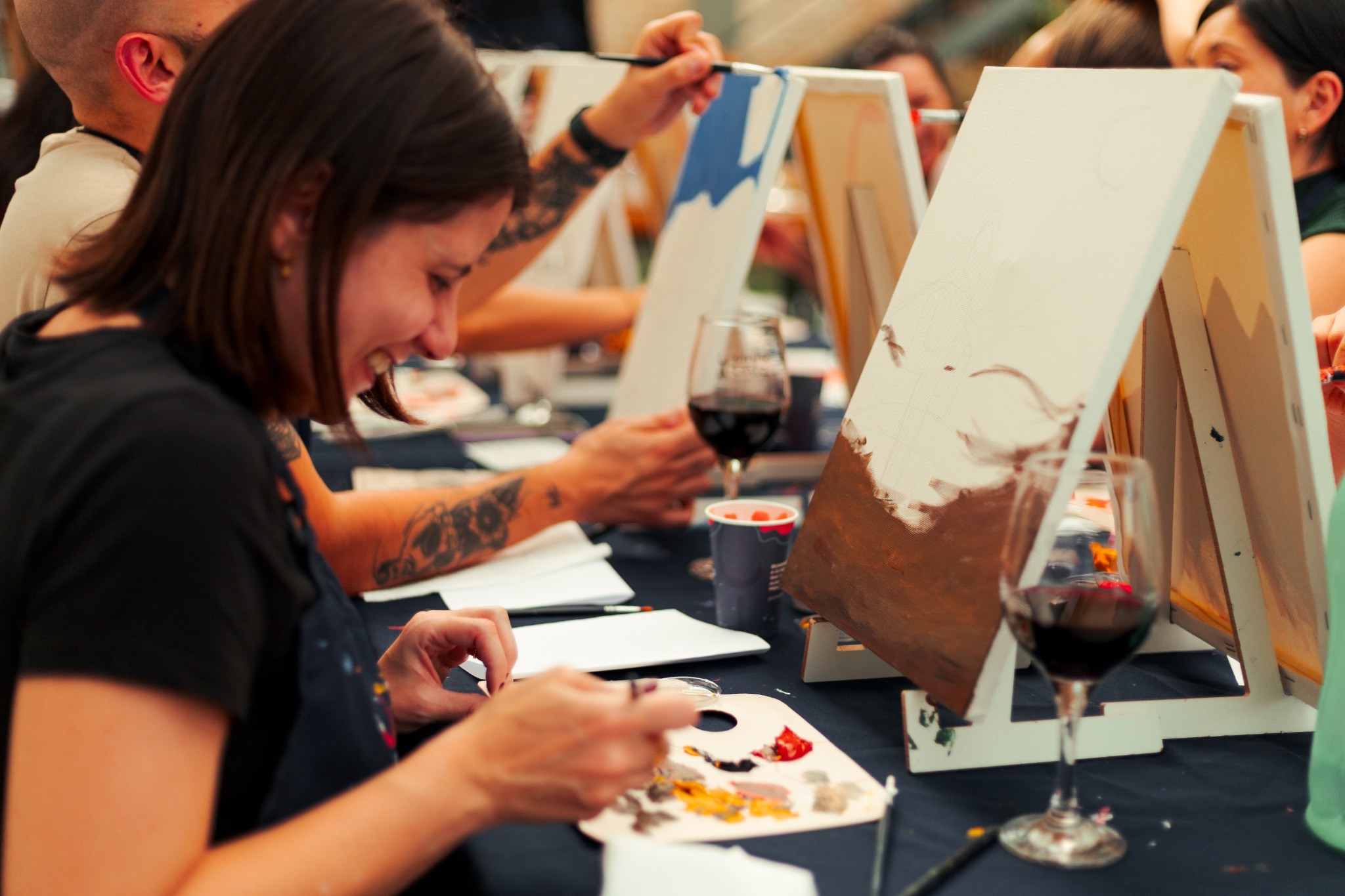 Como empresas Brasileiras estão usando arte e saúde mental para engajar equipes 