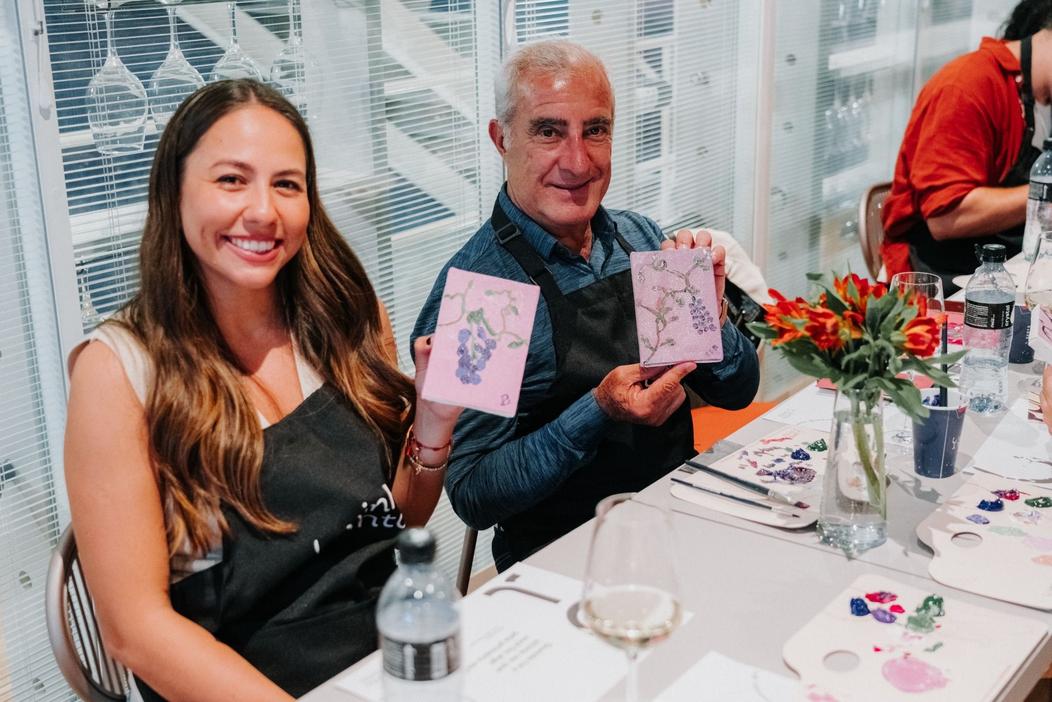 Como Fazer um Amigo Secreto Diferente: 12 Formatos Criativos para Empresas