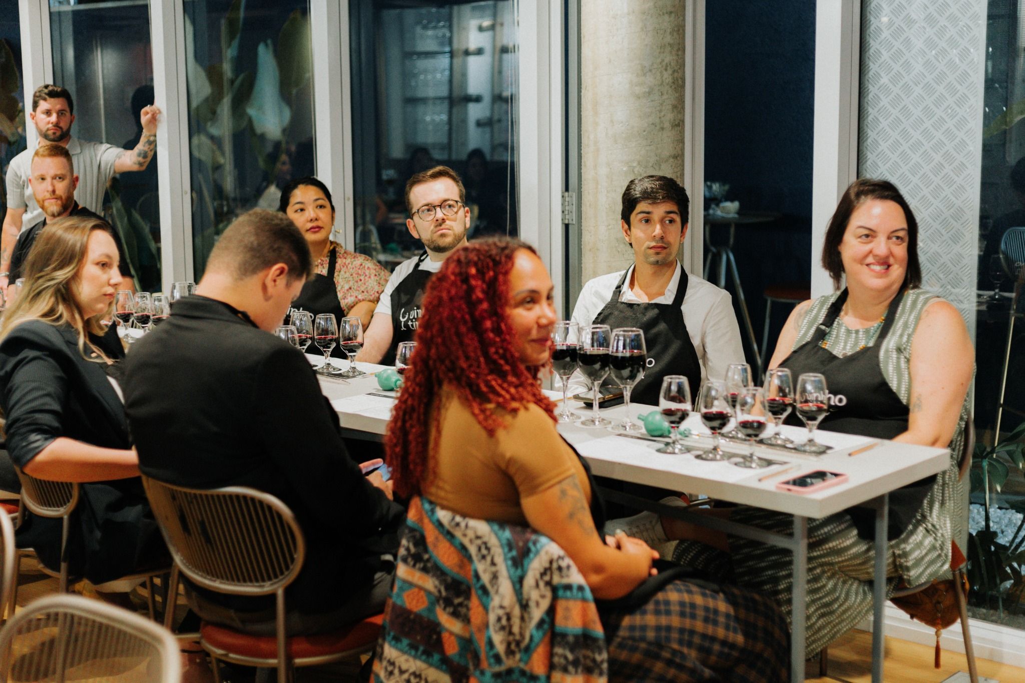 Presentes Para Amigo Secreto da Empresa: 35 Ideias Profissionais, Criativas e Sem Erro