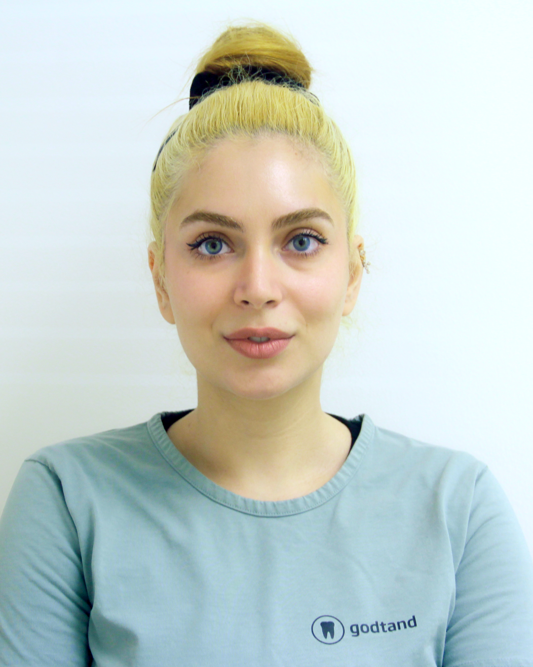 Portræt, Tandlæge, Mahsan fra Godtand