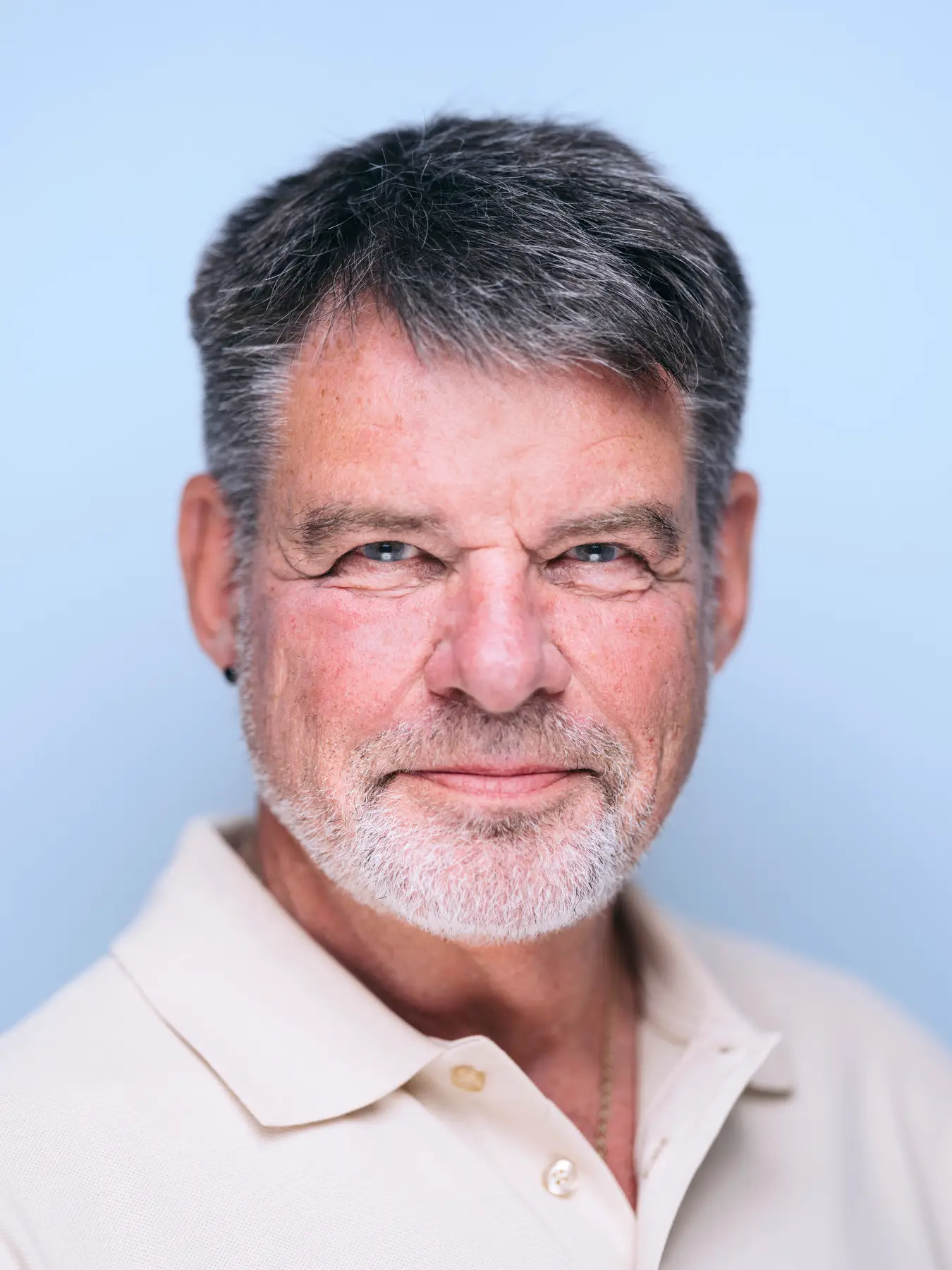 "Portræt af tandlæge Per Hugo Kristensen, Godtand Frederiksberggårdens tandklinik
