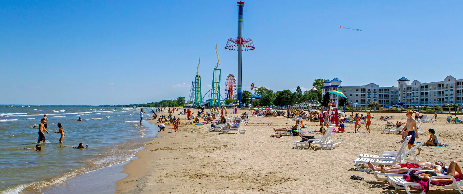 Boaters will enjoy the top beaches on the Great Lakes. Find a vacation spot that fits you on Lake Huron, Ontario, Michigan, Erie and Superior.